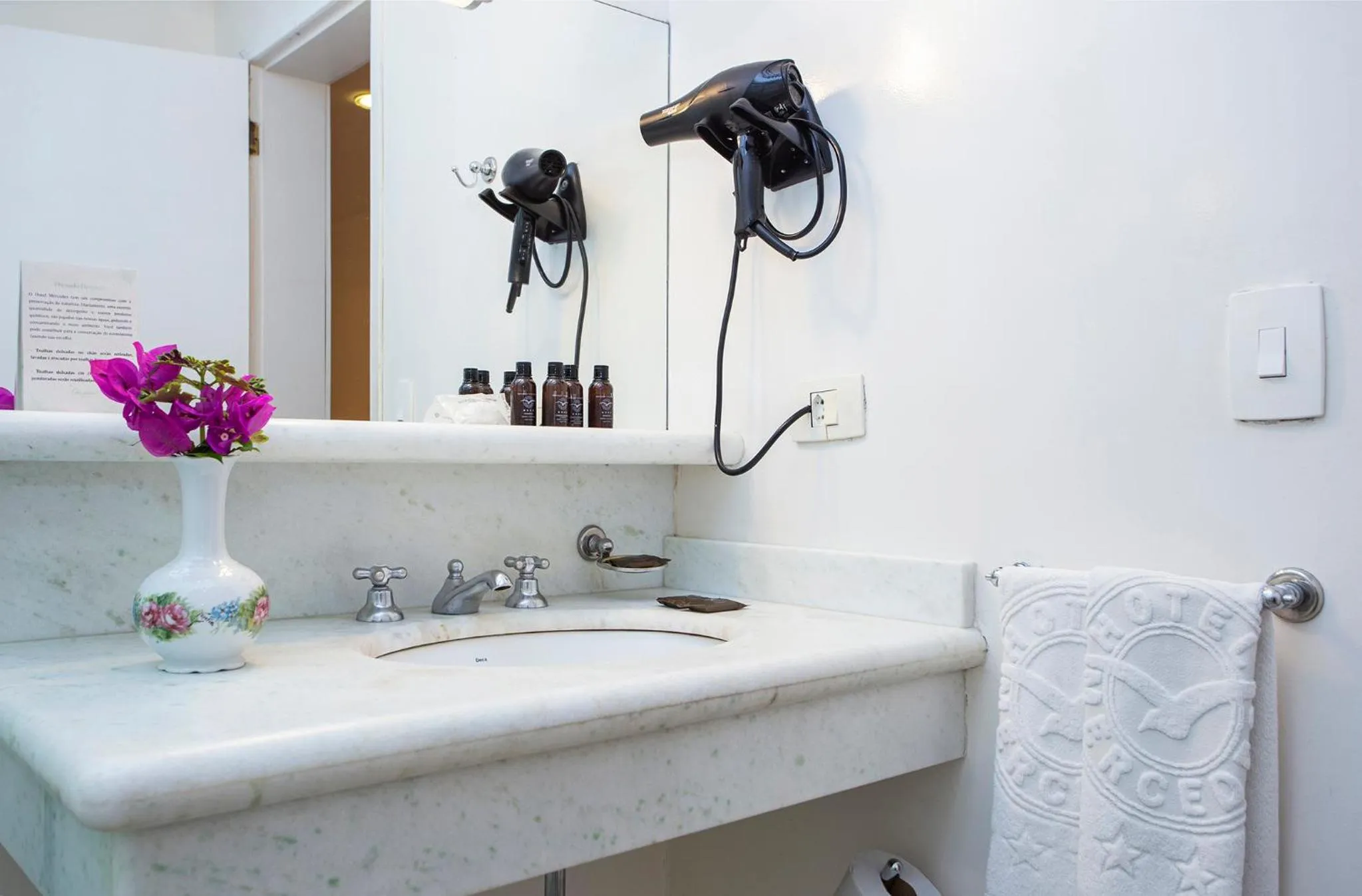 Bathroom in Hotel Mercedes