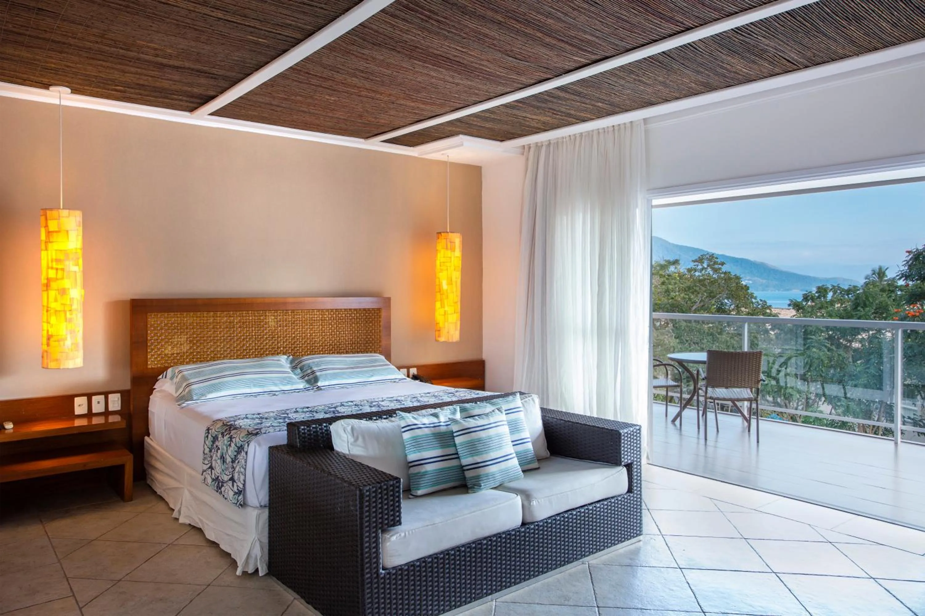 Bed in Hotel Mercedes