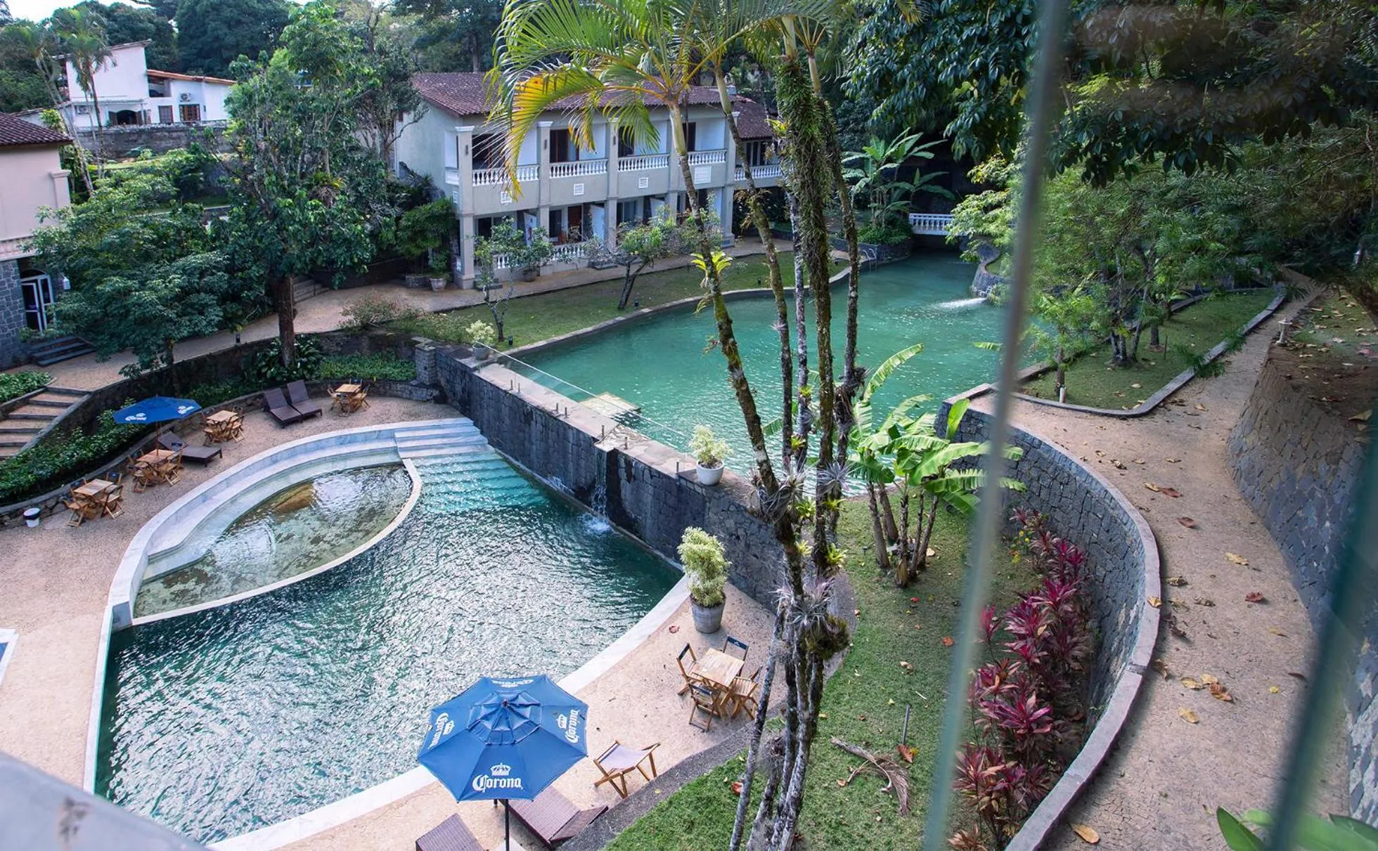 Property building in Hotel Mercedes