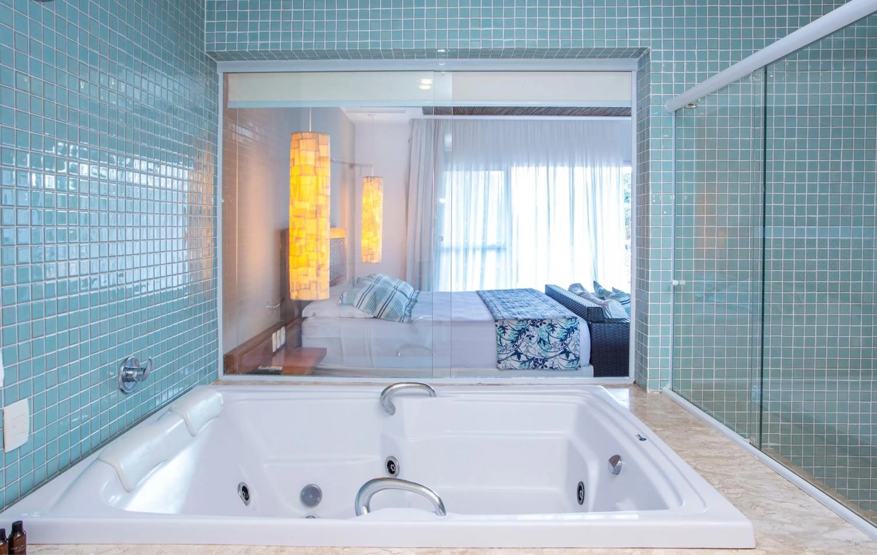 Hot Tub in Hotel Mercedes