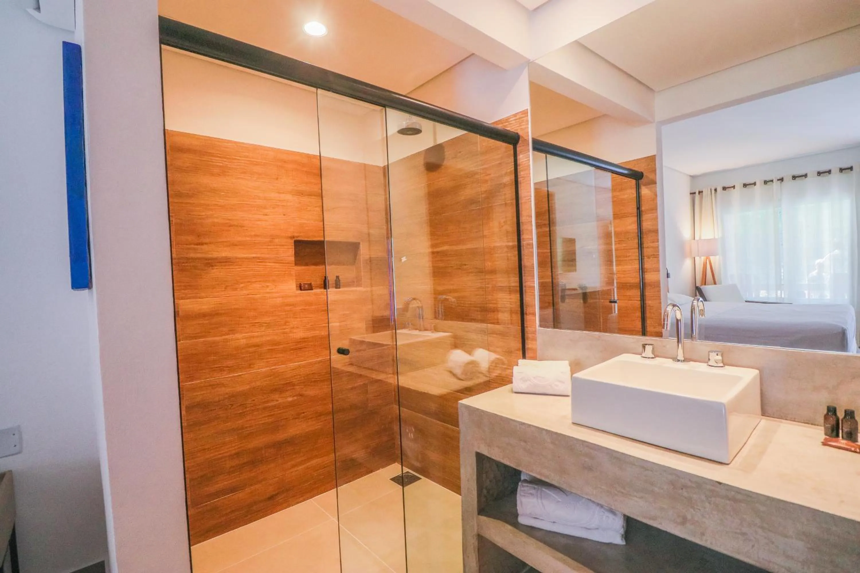 Shower in Hotel Mercedes