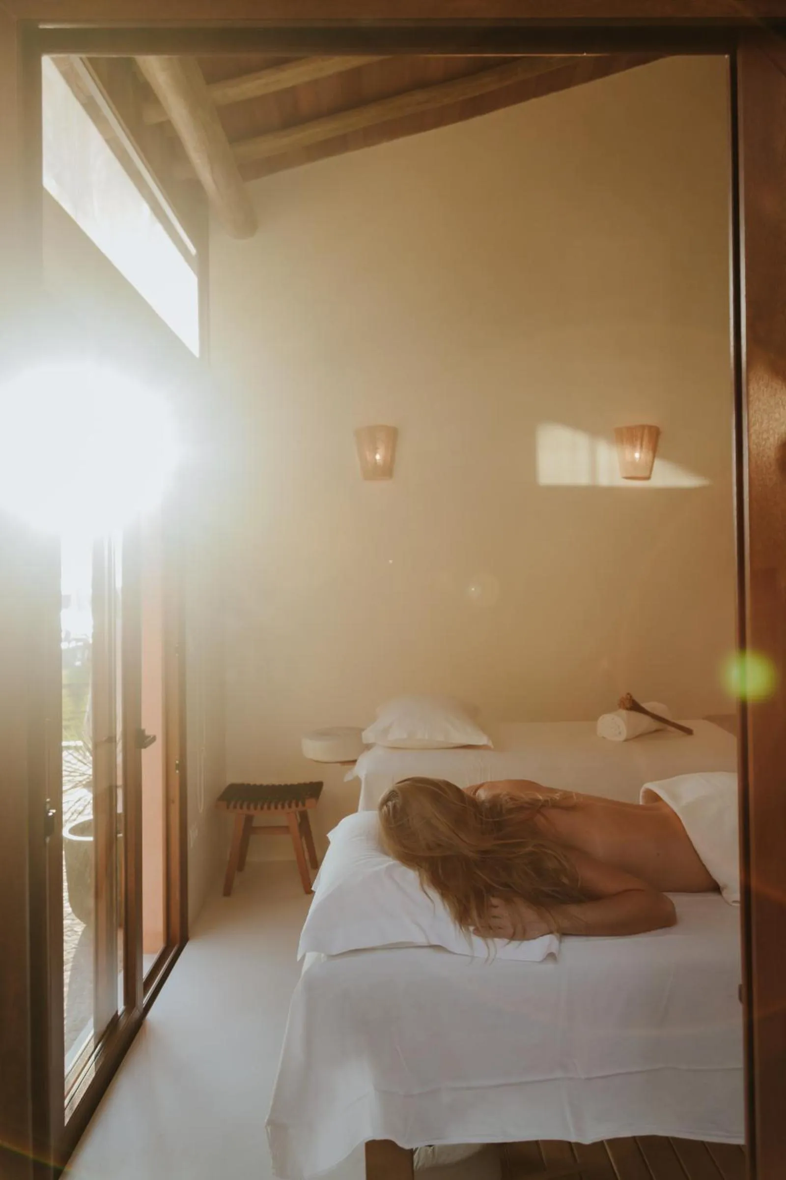 Massage, Bed in Hotel Mercedes