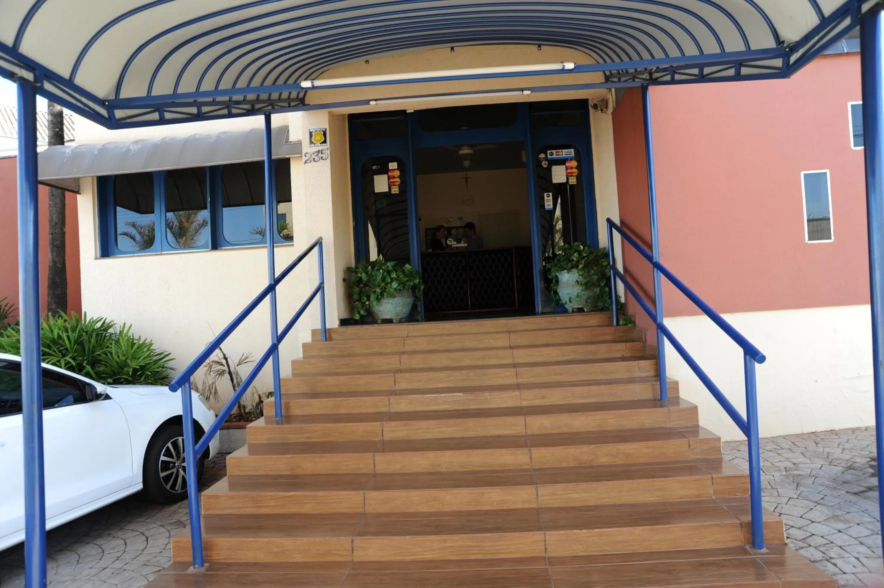 Facade/entrance in Hotel Varandas Araraquara