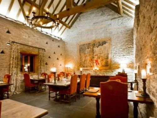 Dining area in Old Downton Lodge