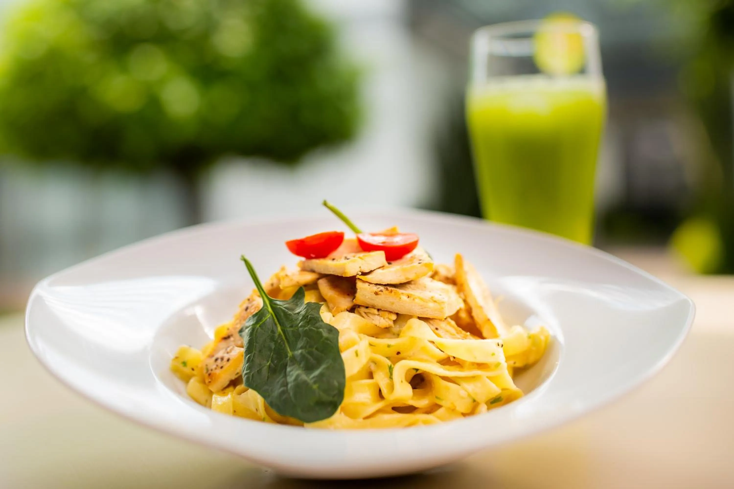 Restaurant/places to eat in Hotel Horizon & Convention Center