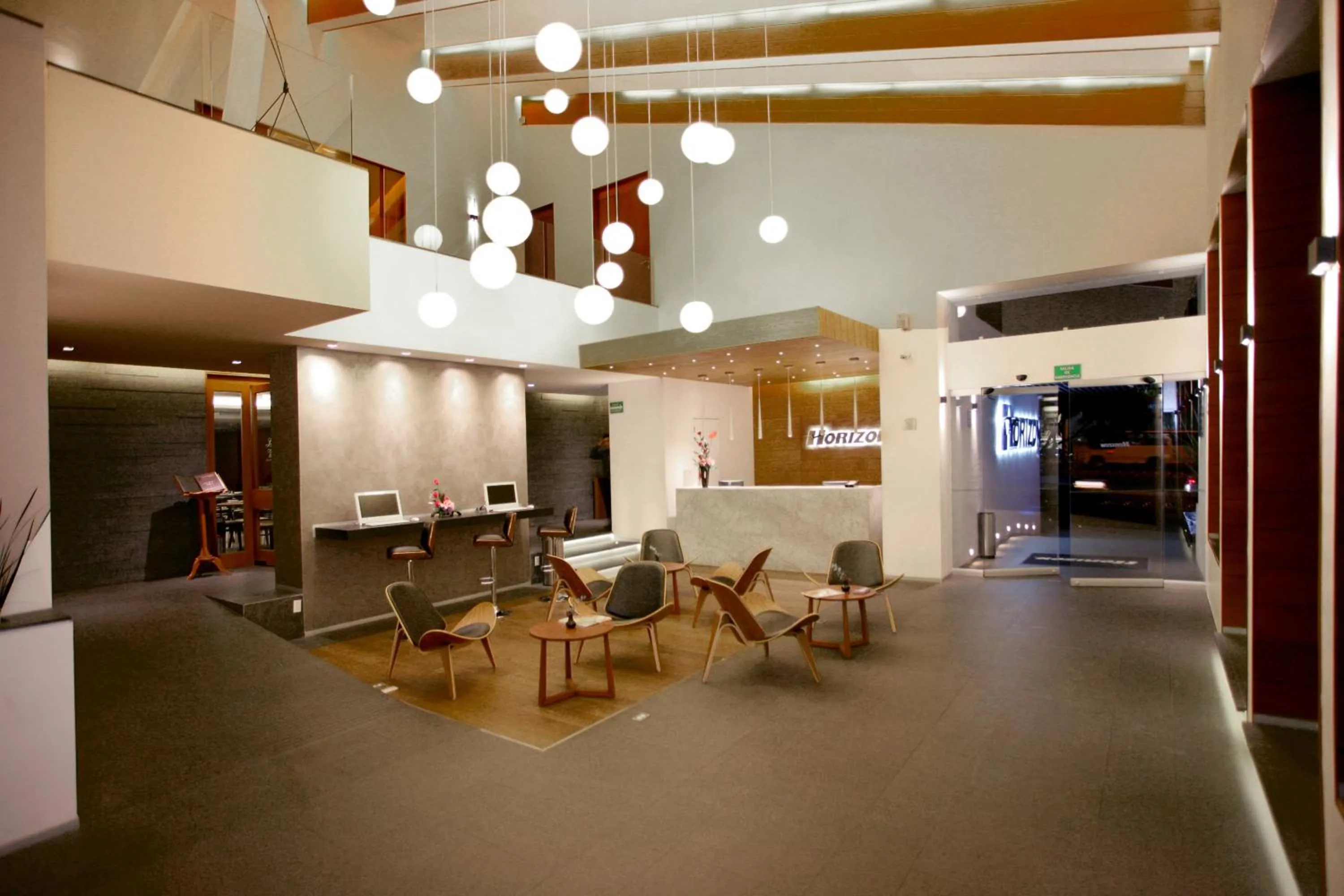 Lobby or reception in Hotel Horizon & Convention Center