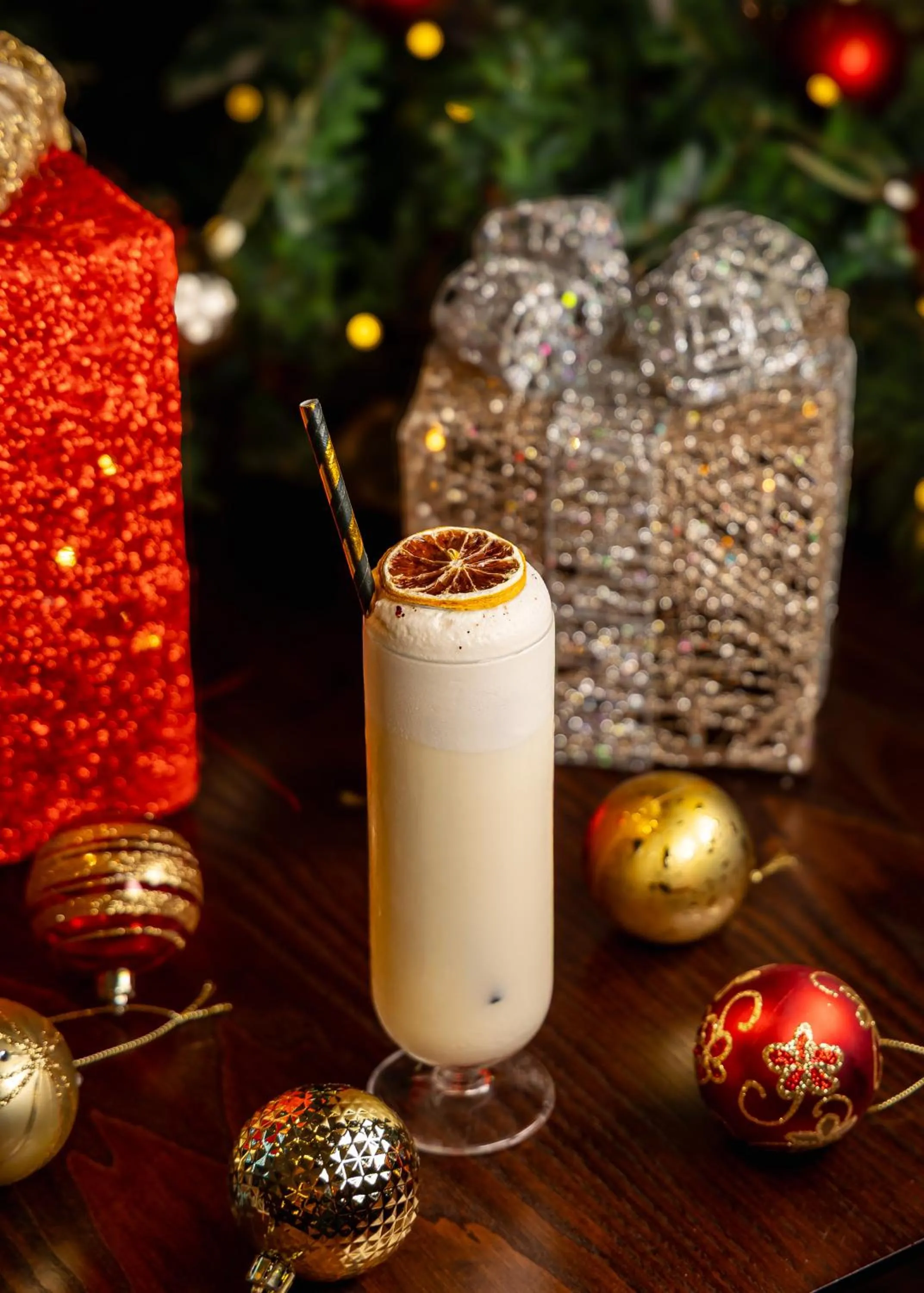 Lounge or bar in Hilton London Tower Bridge