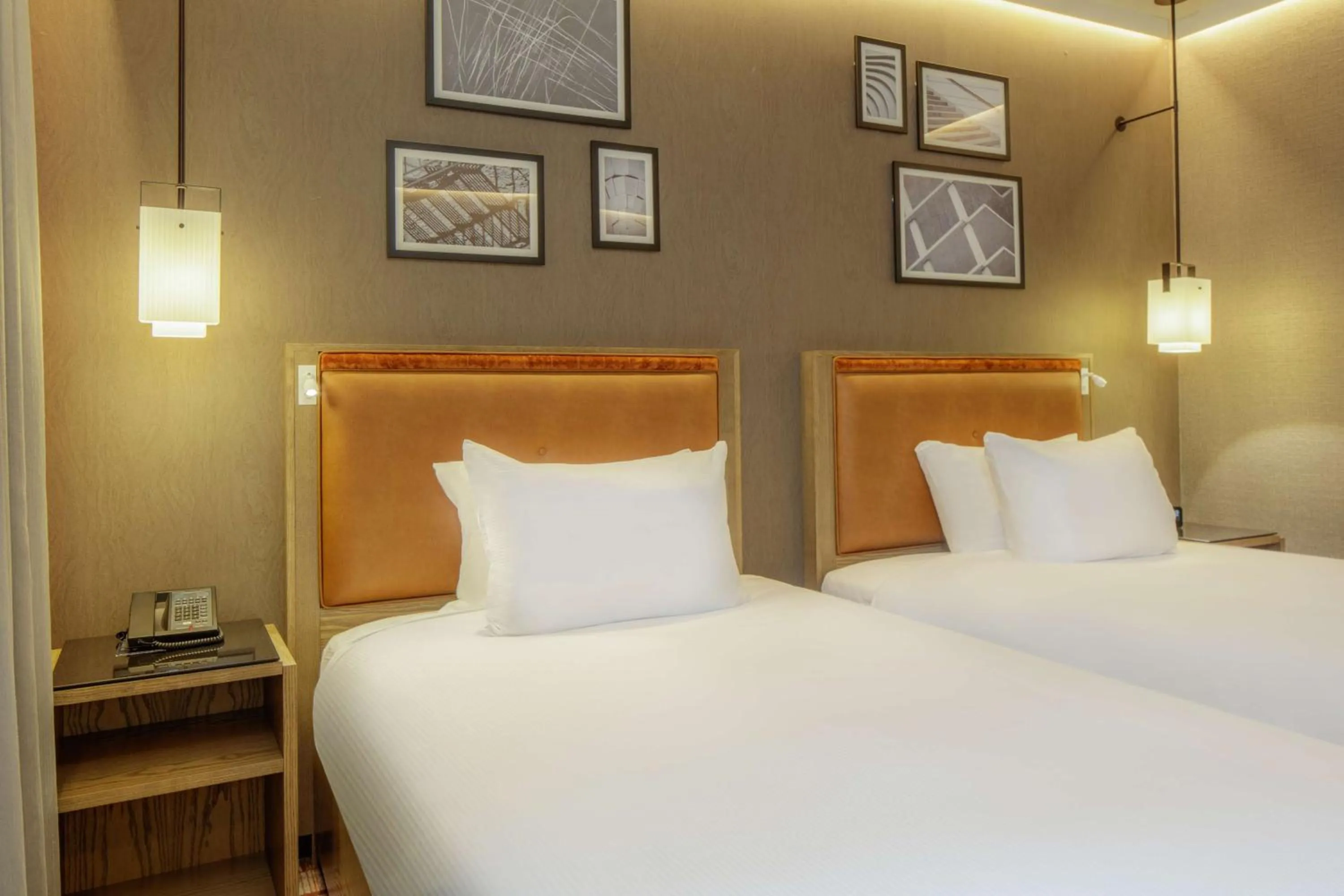 Bed in Hilton London Tower Bridge