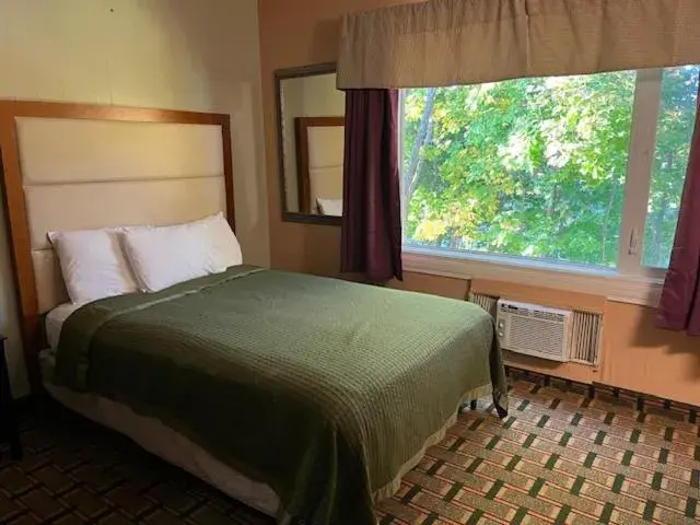 Budget Single Room - Smoking in Arbor Inn Motor Lodge - Weymouth Budget Single Room - Smoking in Arbor Inn Motor Lodge - Weymouth