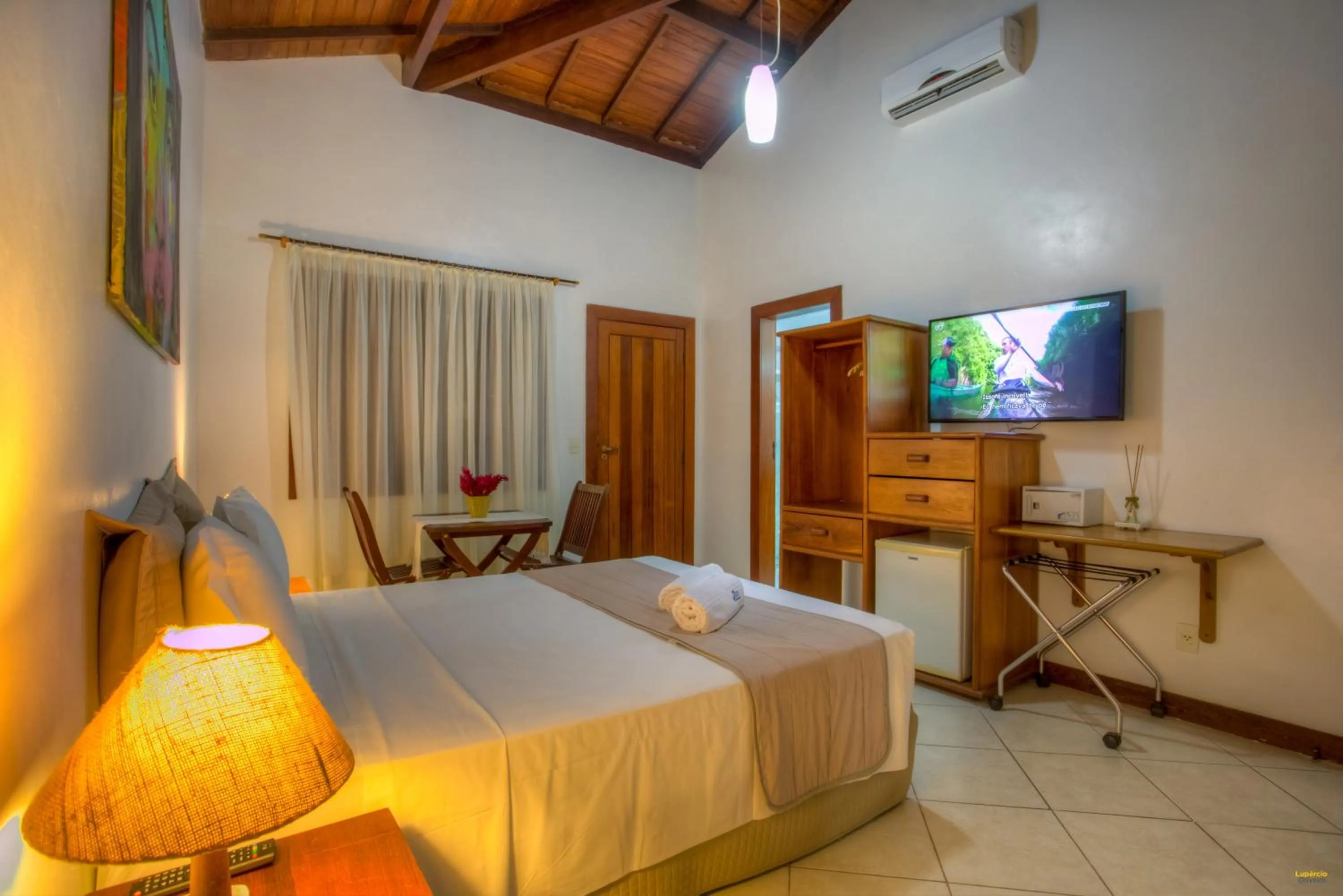 Photo of the whole room, Bed in Pousada Abaré