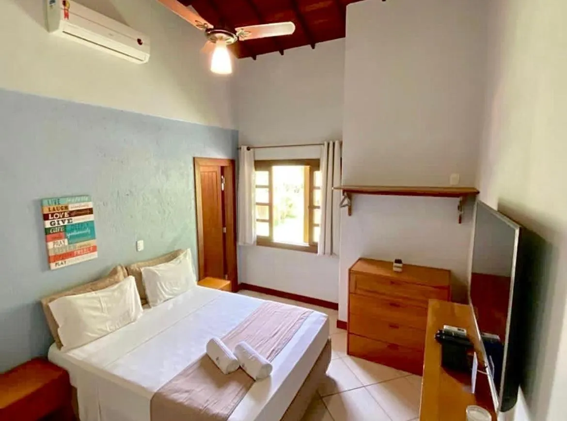 Photo of the whole room, Bed in Pousada Abaré