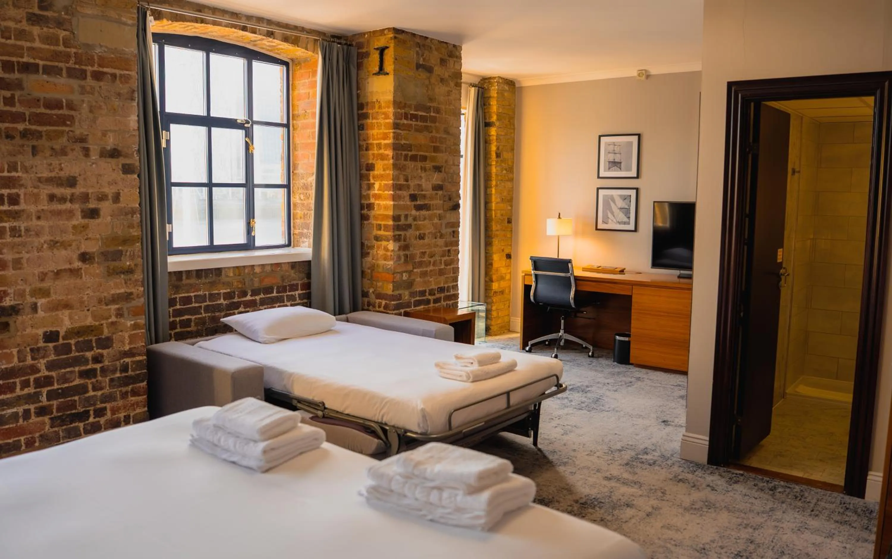 Photo of the whole room, Bed in a&o London Docklands Riverside