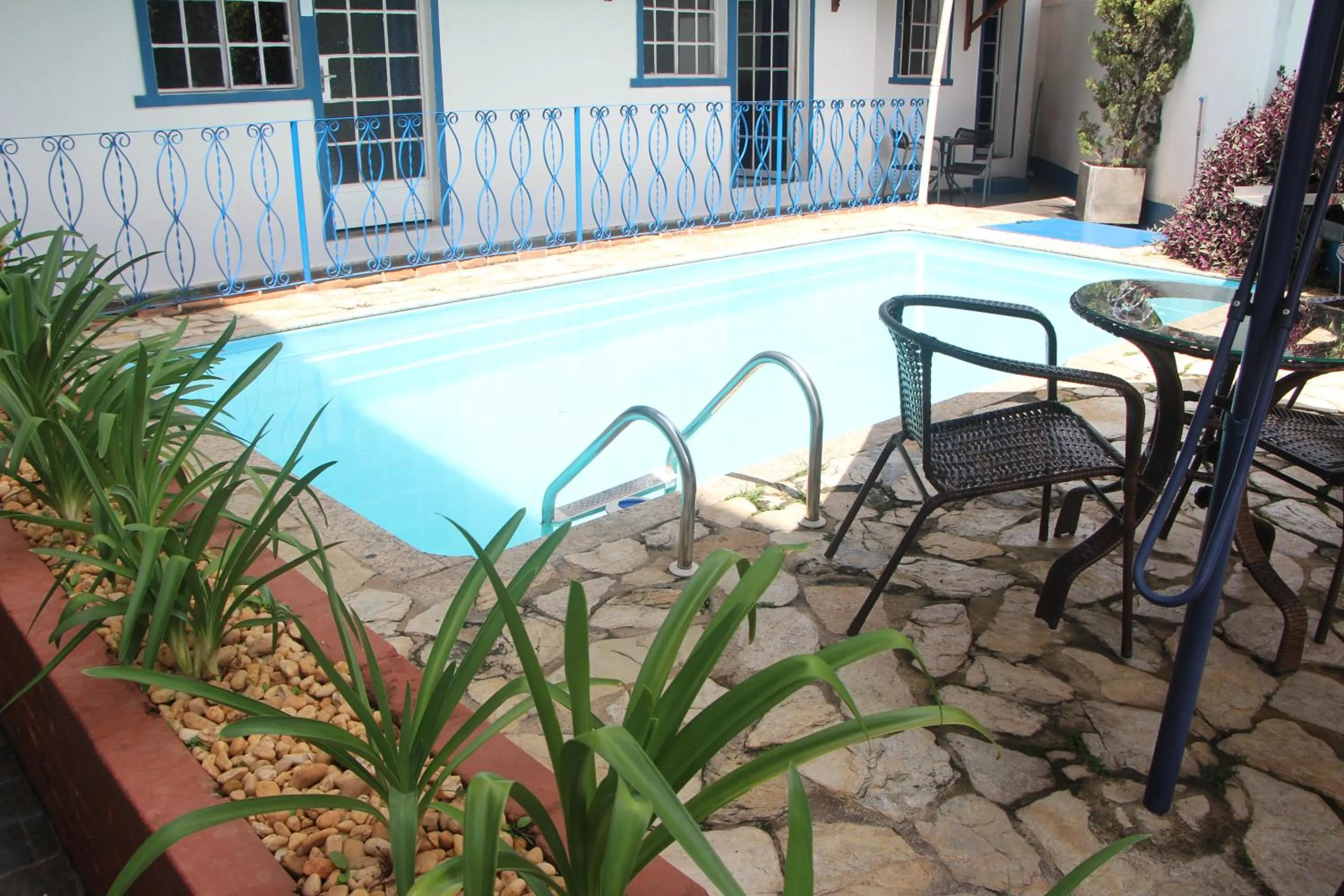 Swimming pool in Pousada Villa Real