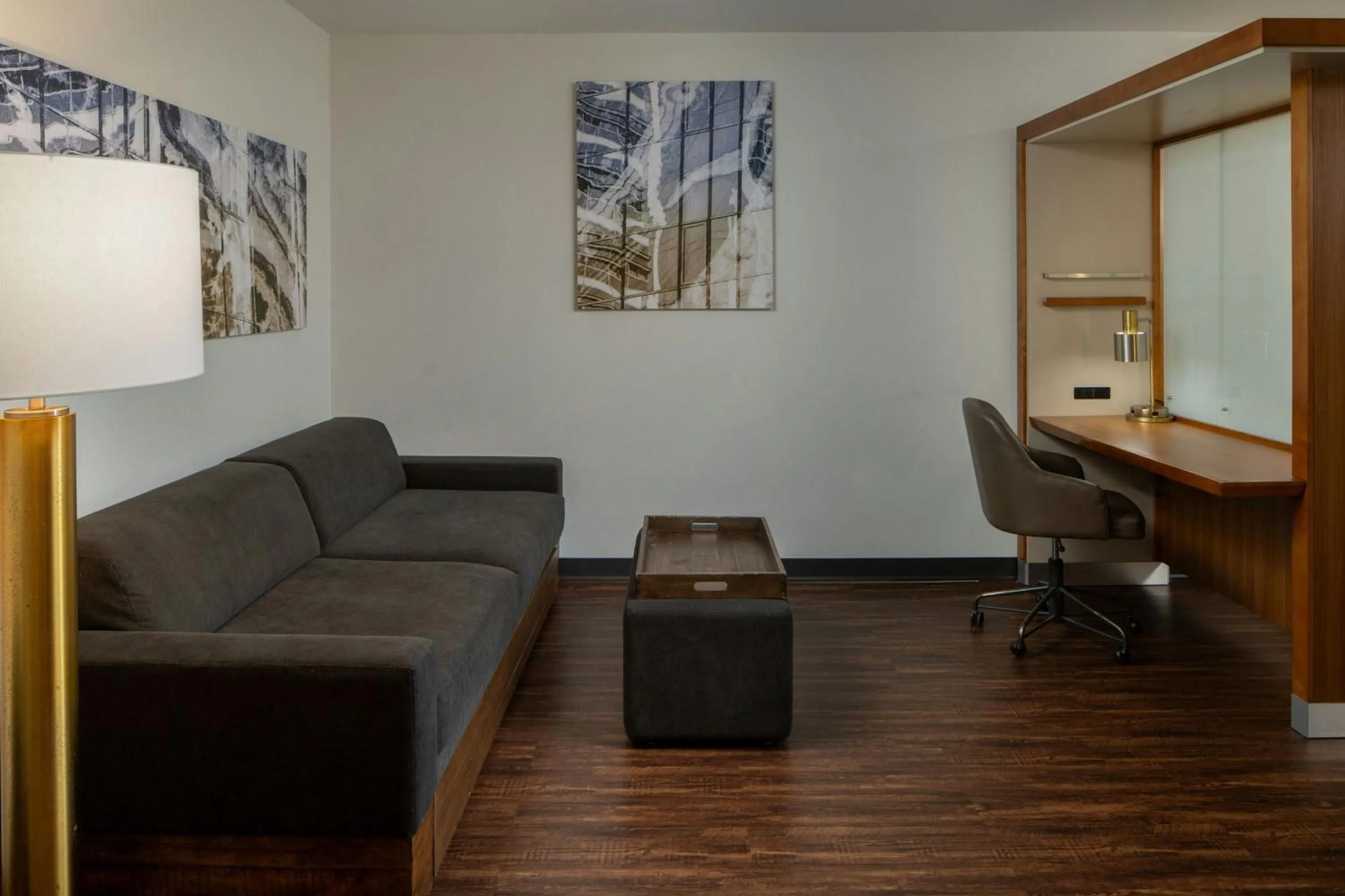 Photo of the whole room in SpringHill Suites by Marriott Lake Charles