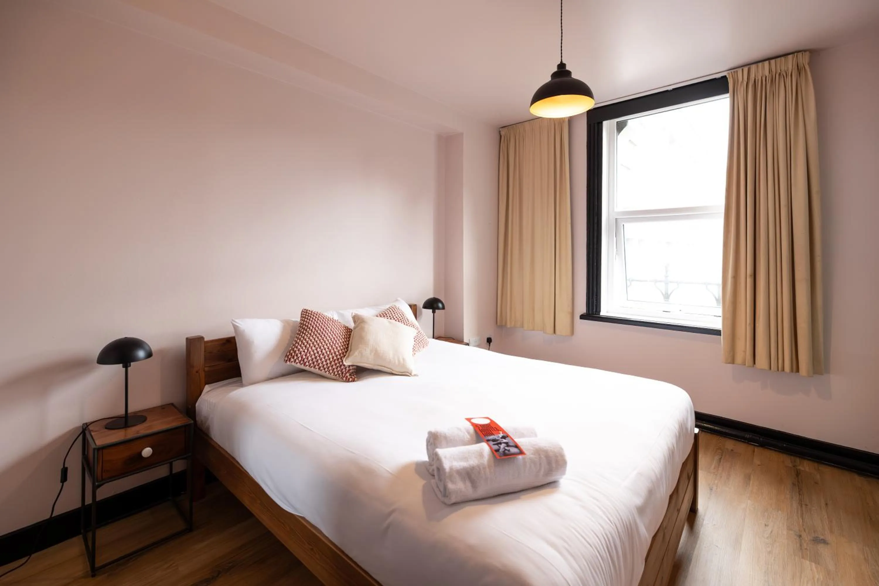 Bed in Malacuna Manchester