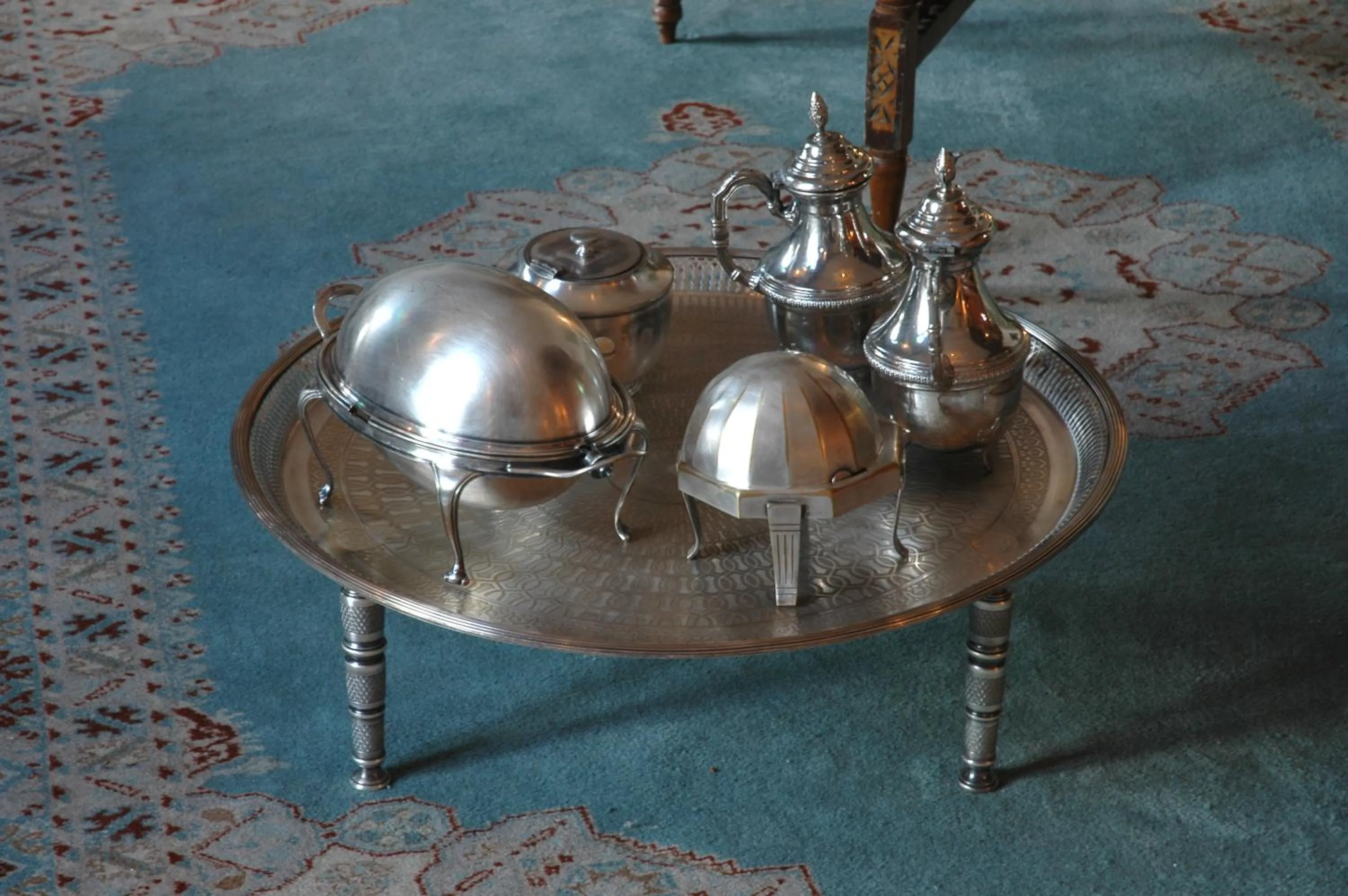 Decorative detail in La Maison Bleue Batha