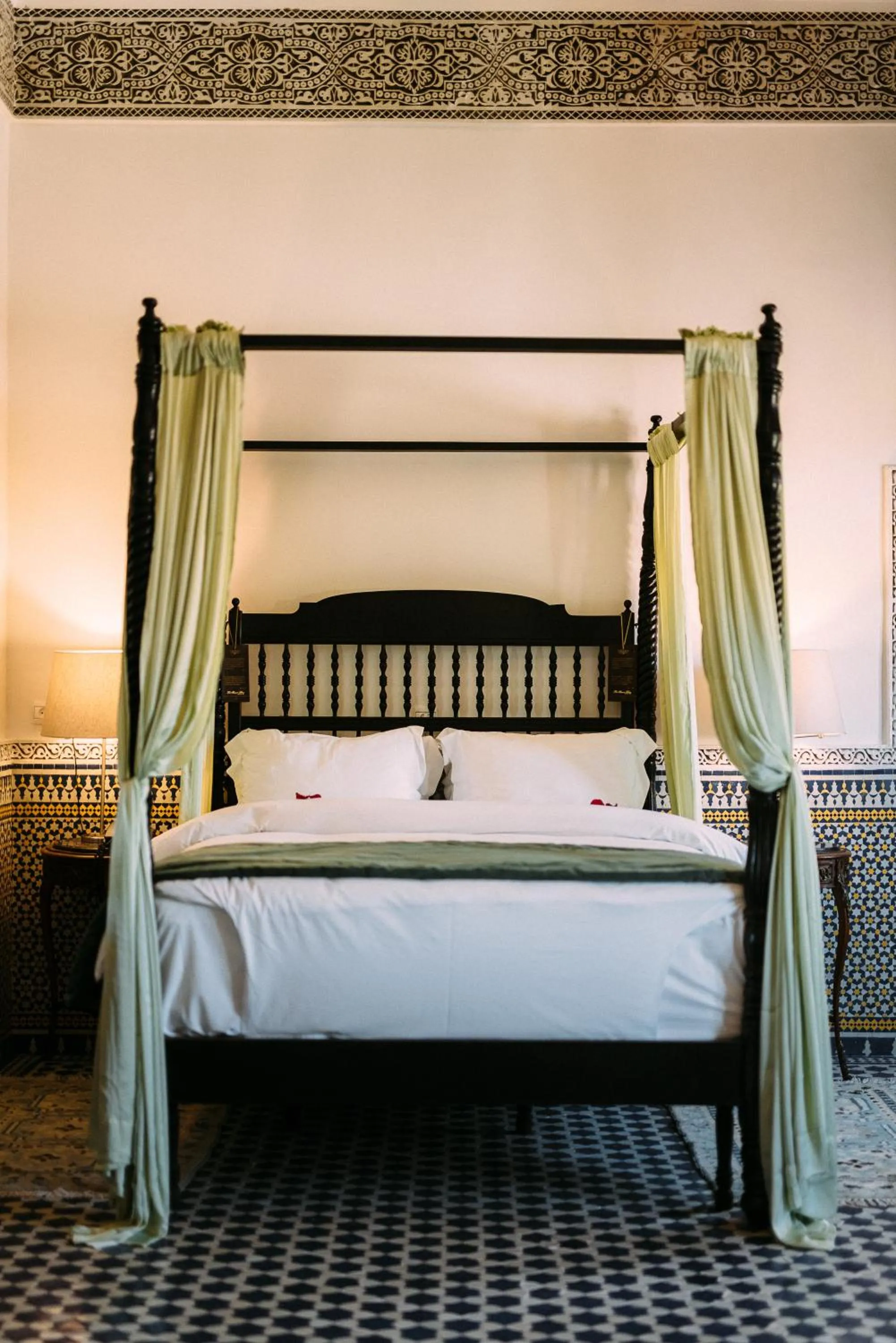 Bedroom, Bed in La Maison Bleue Batha