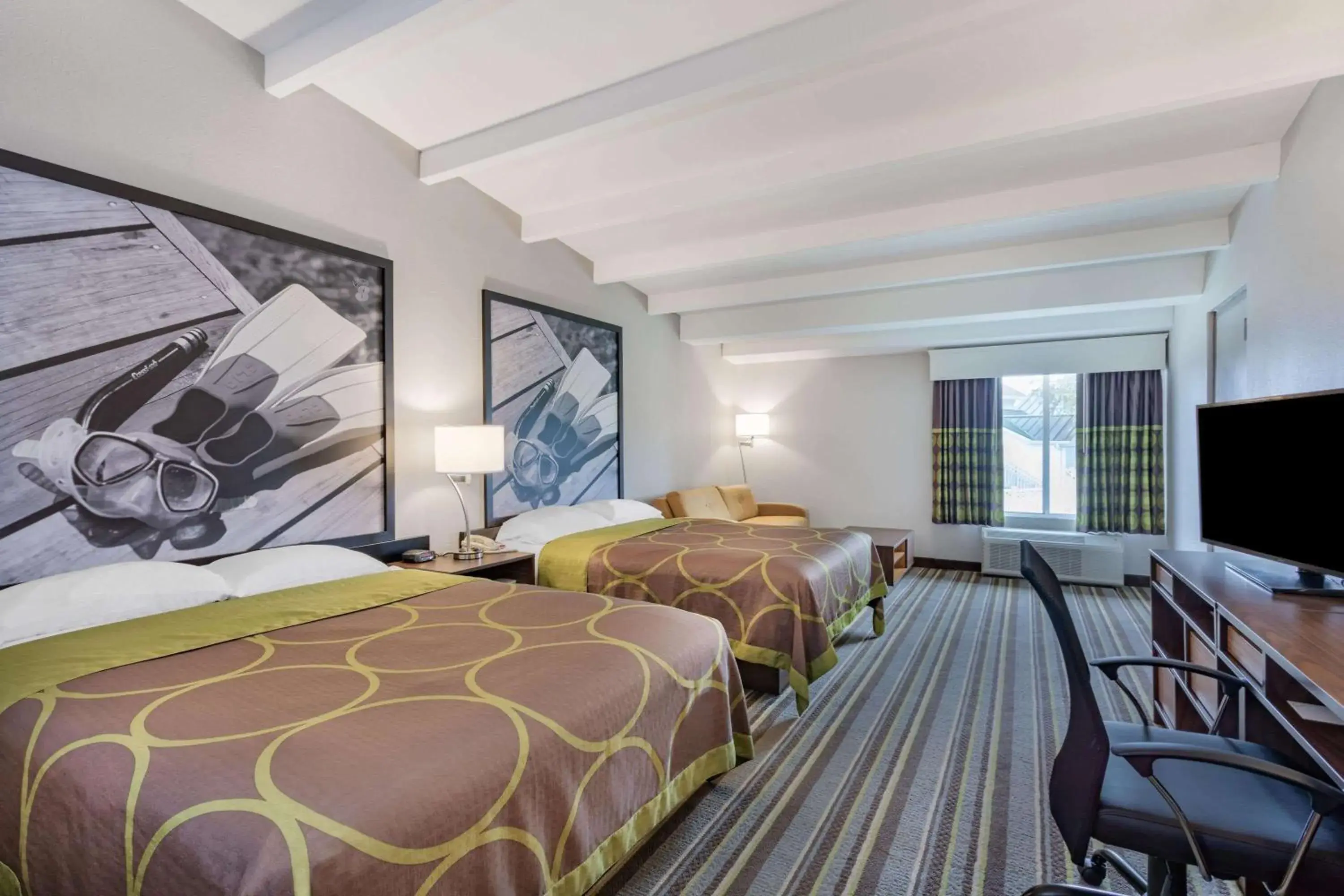 Deluxe Queen Room with Two Queen Beds - Non-Smoking in Super 8 by Wyndham Melbourne Deluxe Queen Room with Two Queen Beds - Non-Smoking in Super 8 by Wyndham Melbourne