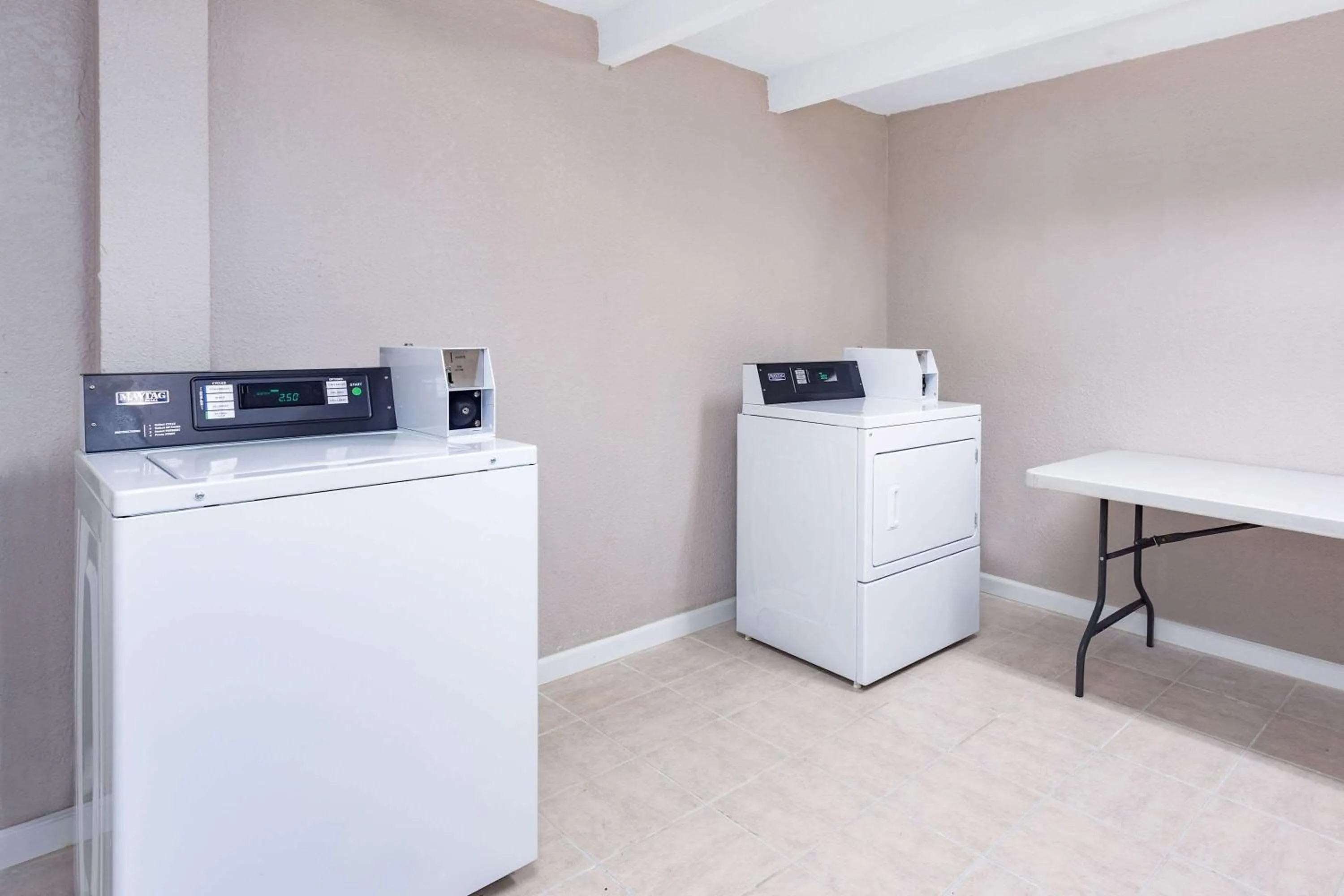 On site in Super 8 by Wyndham Melbourne