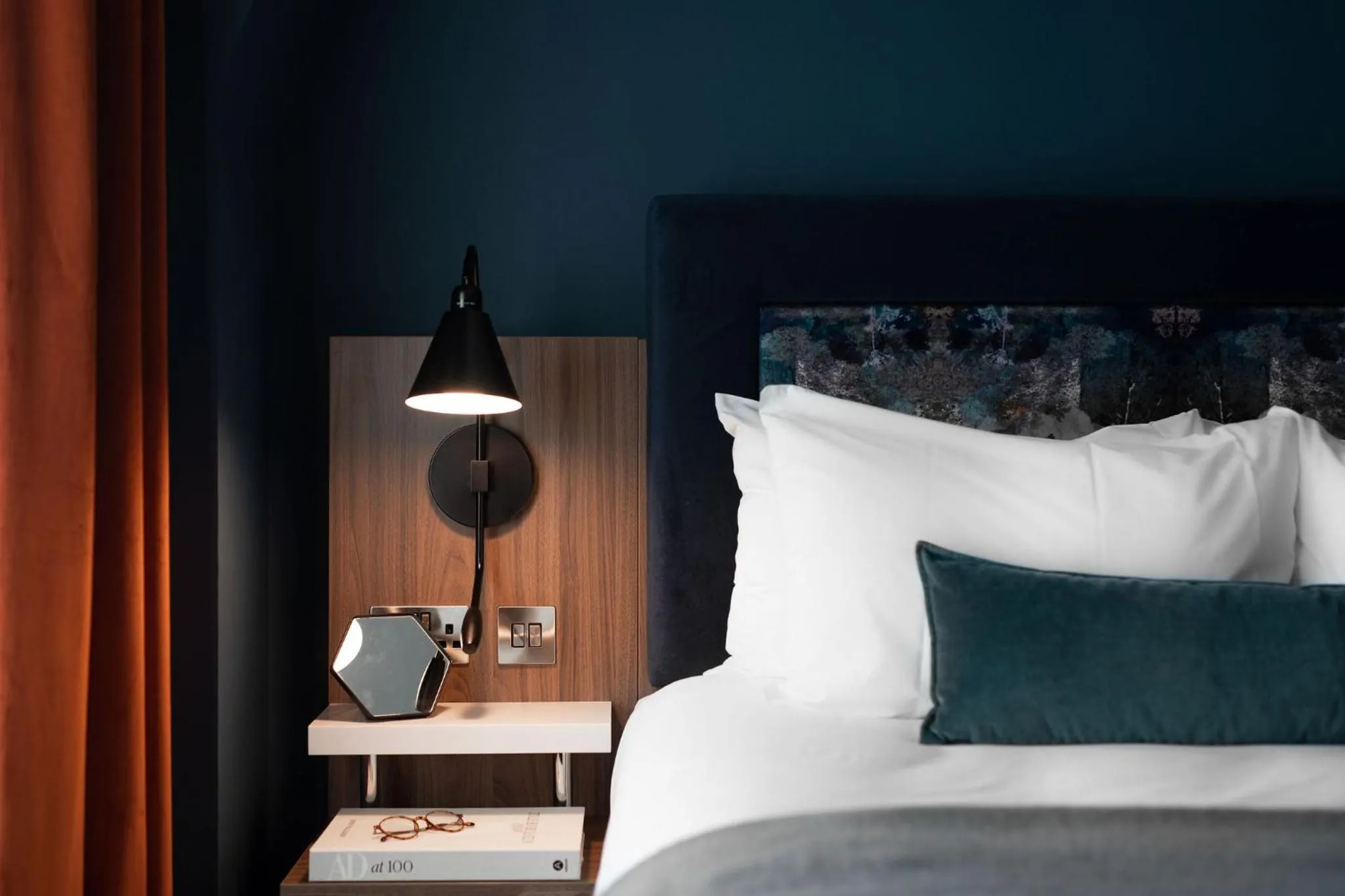 Bedroom, Bed in Heeton Concept Aparthotel Edinburgh Queen Street