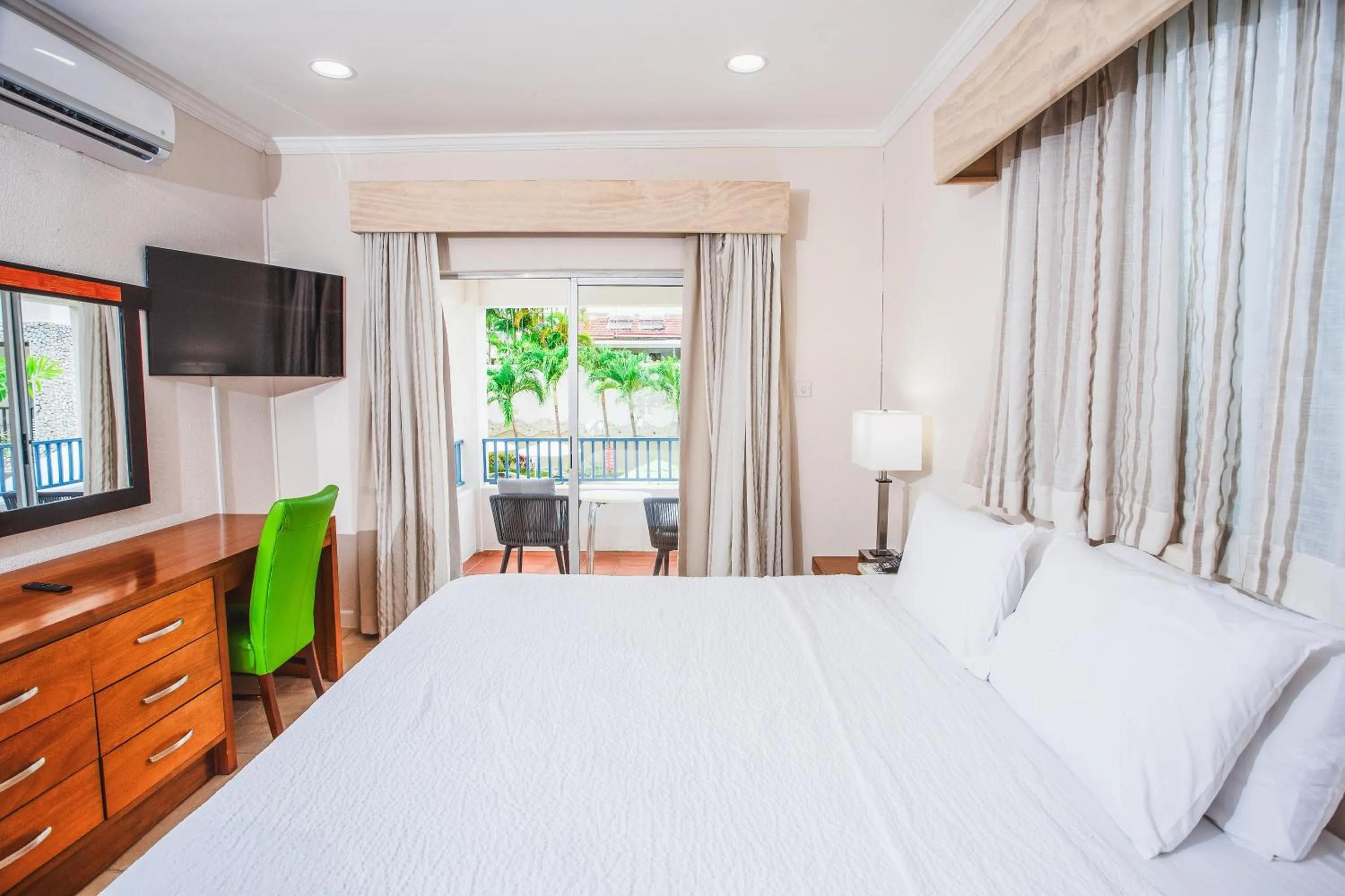 Bed in Blue Horizon Hotel