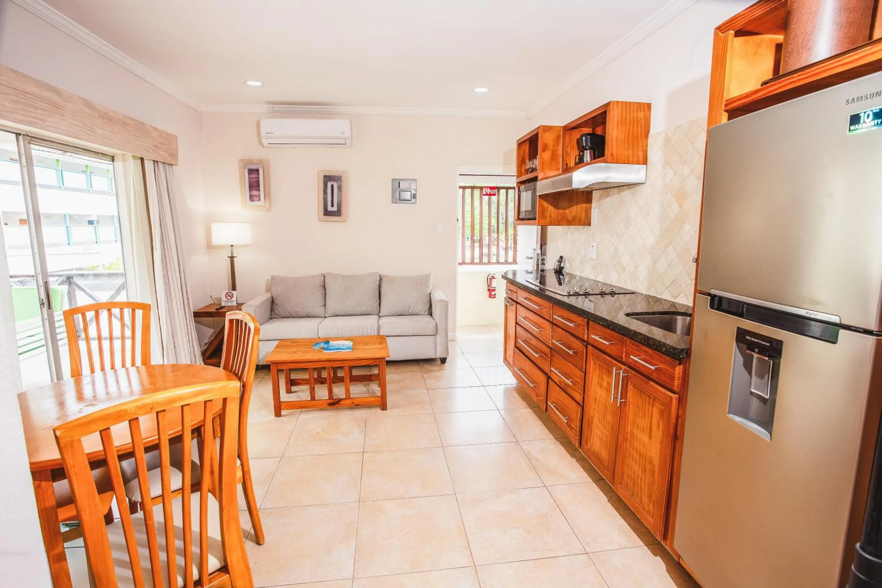 Seating area in Blue Horizon Hotel