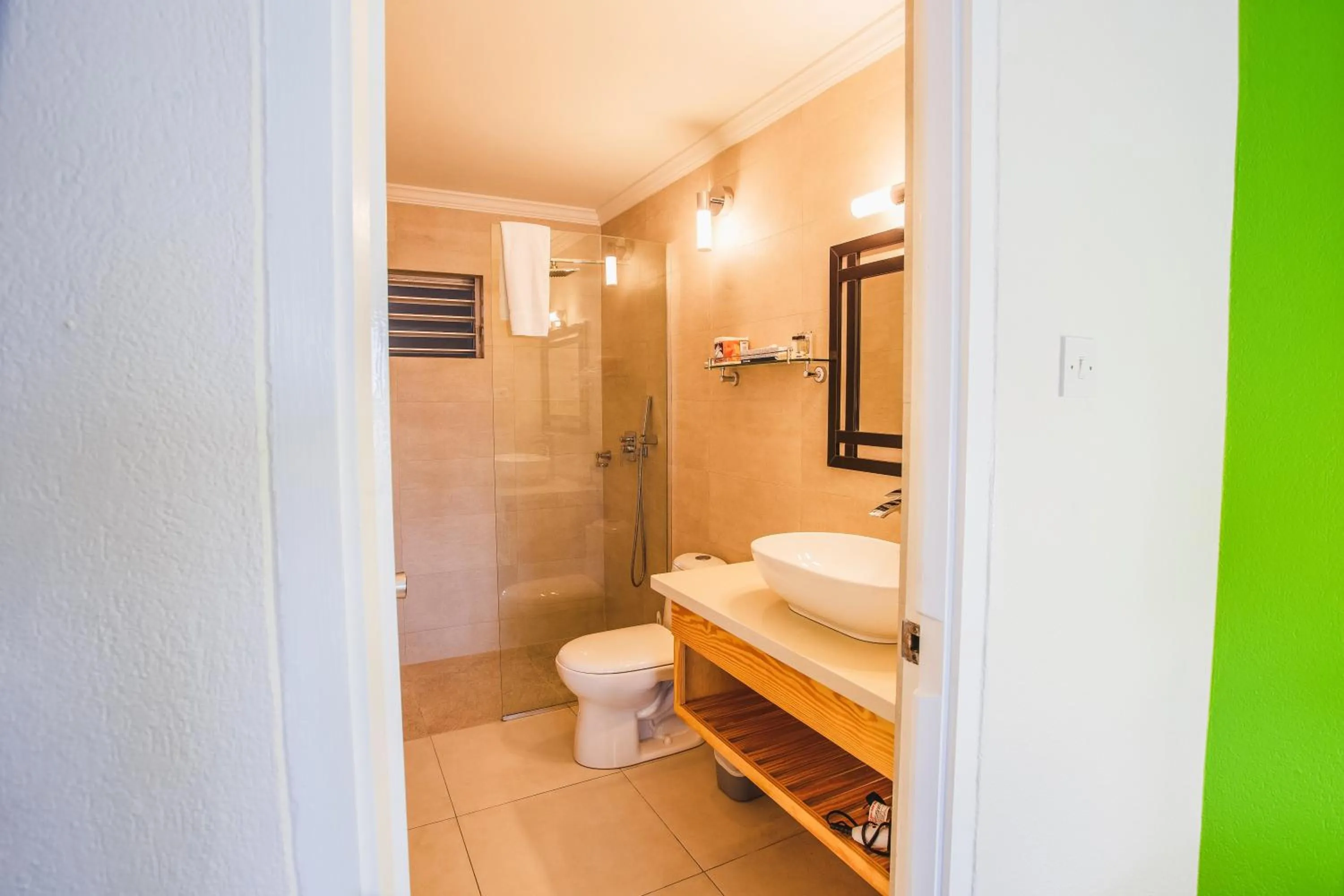 Shower in Blue Horizon Hotel