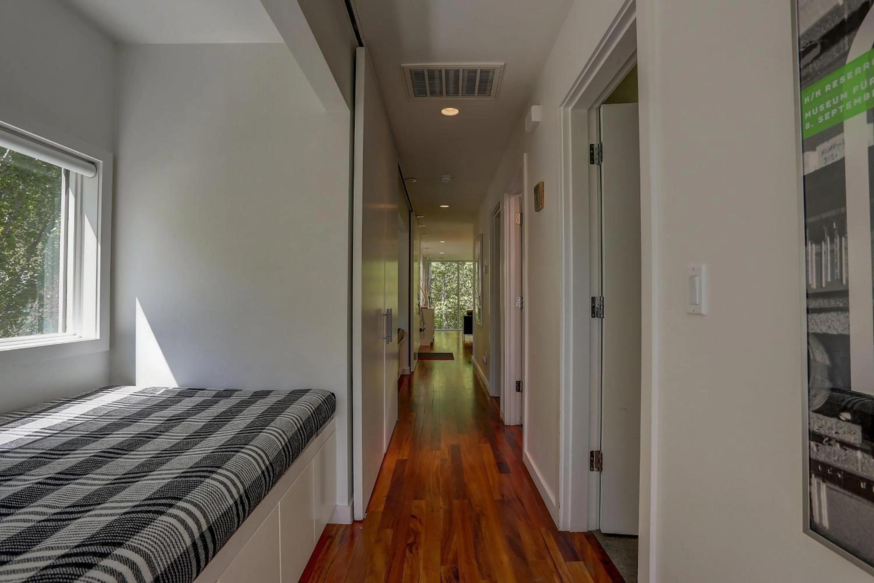 Bed in Neal Creek Retreat