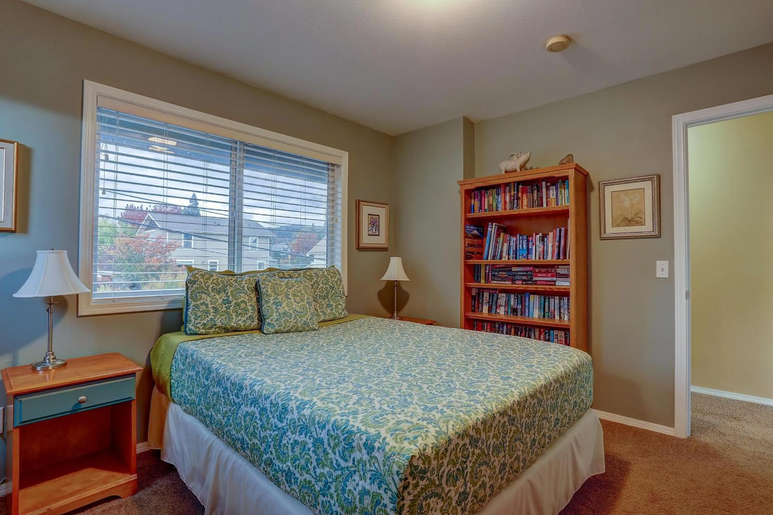 Bed in Northern Lights