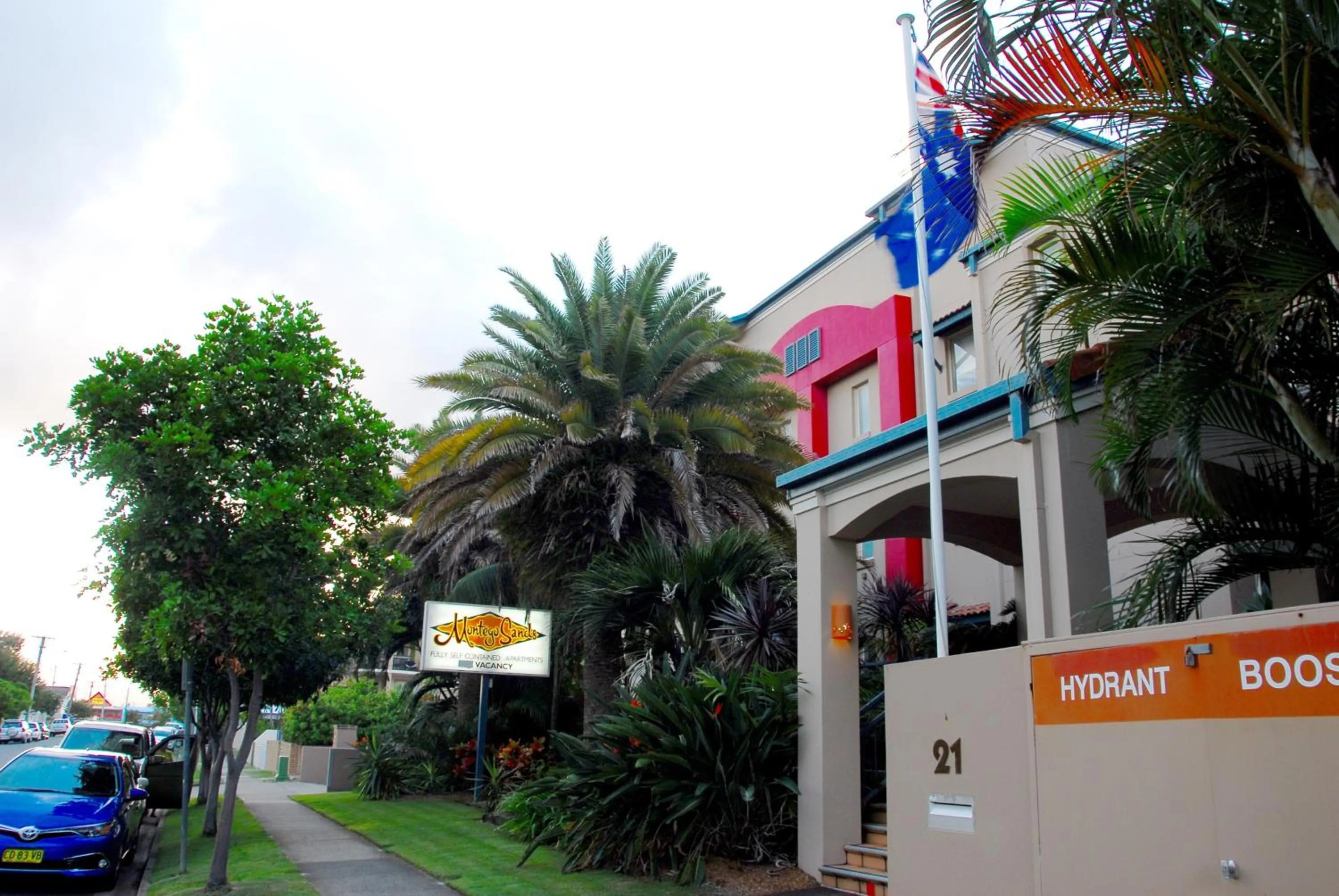 Property building in Montego Sands Resort