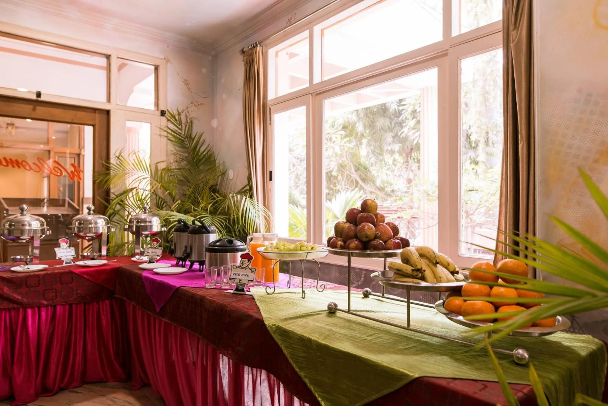 Food and drinks in Hotel Buddha