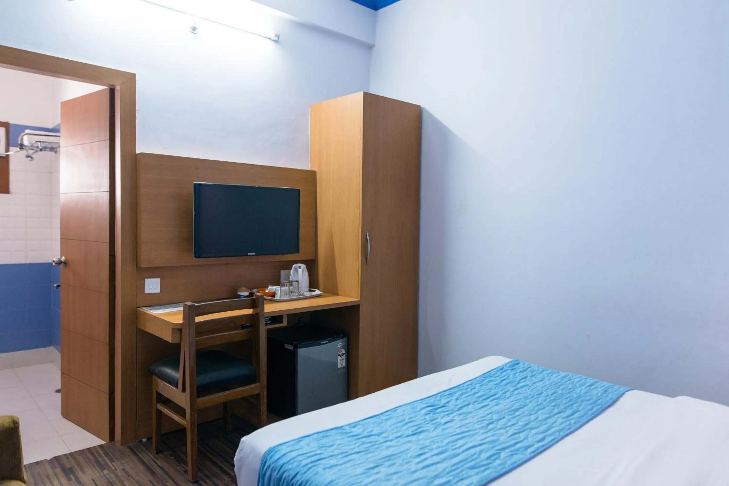 Photo of the whole room, Bed in Hotel Buddha