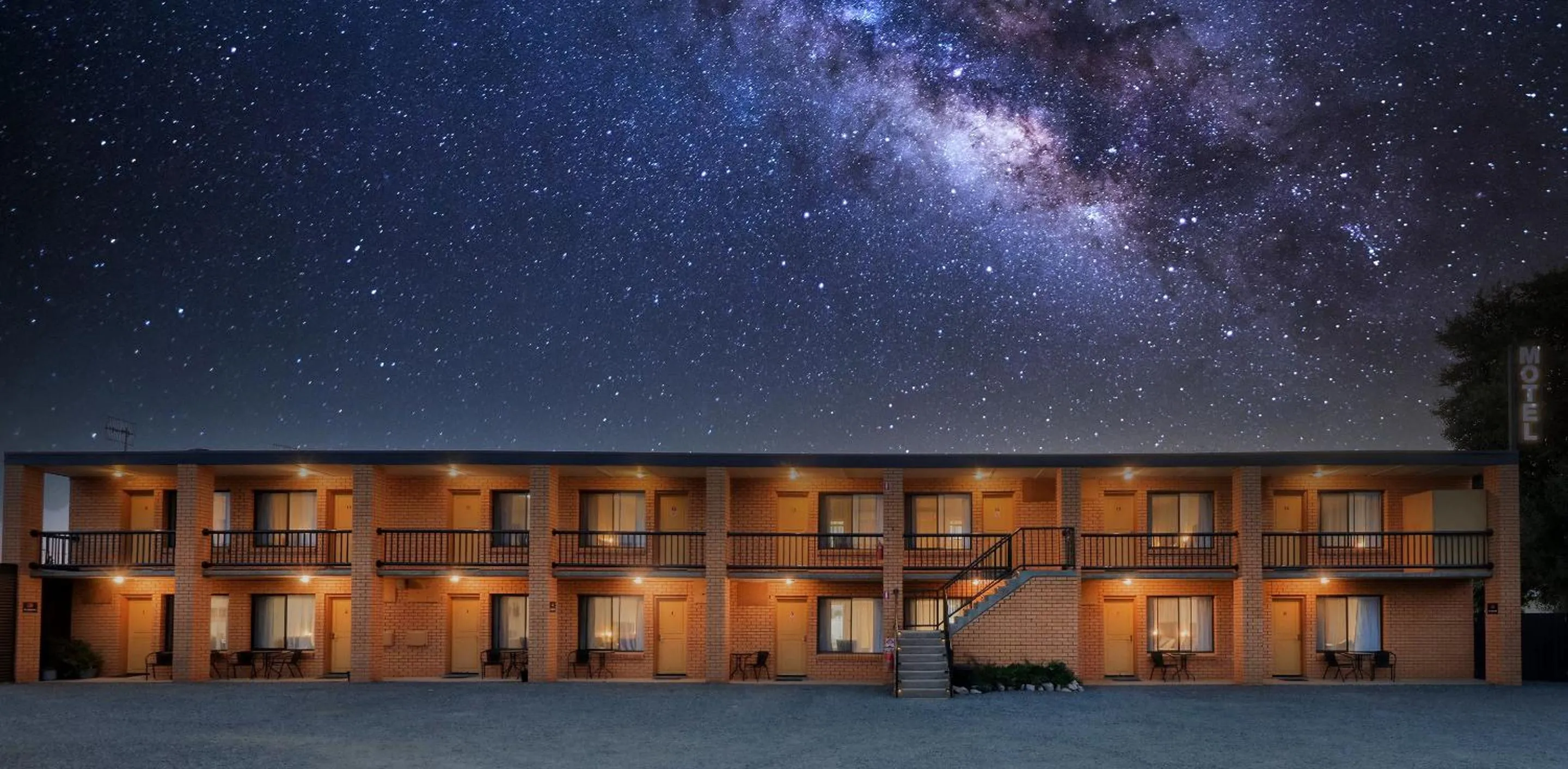 Property building in Deniliquin Motel