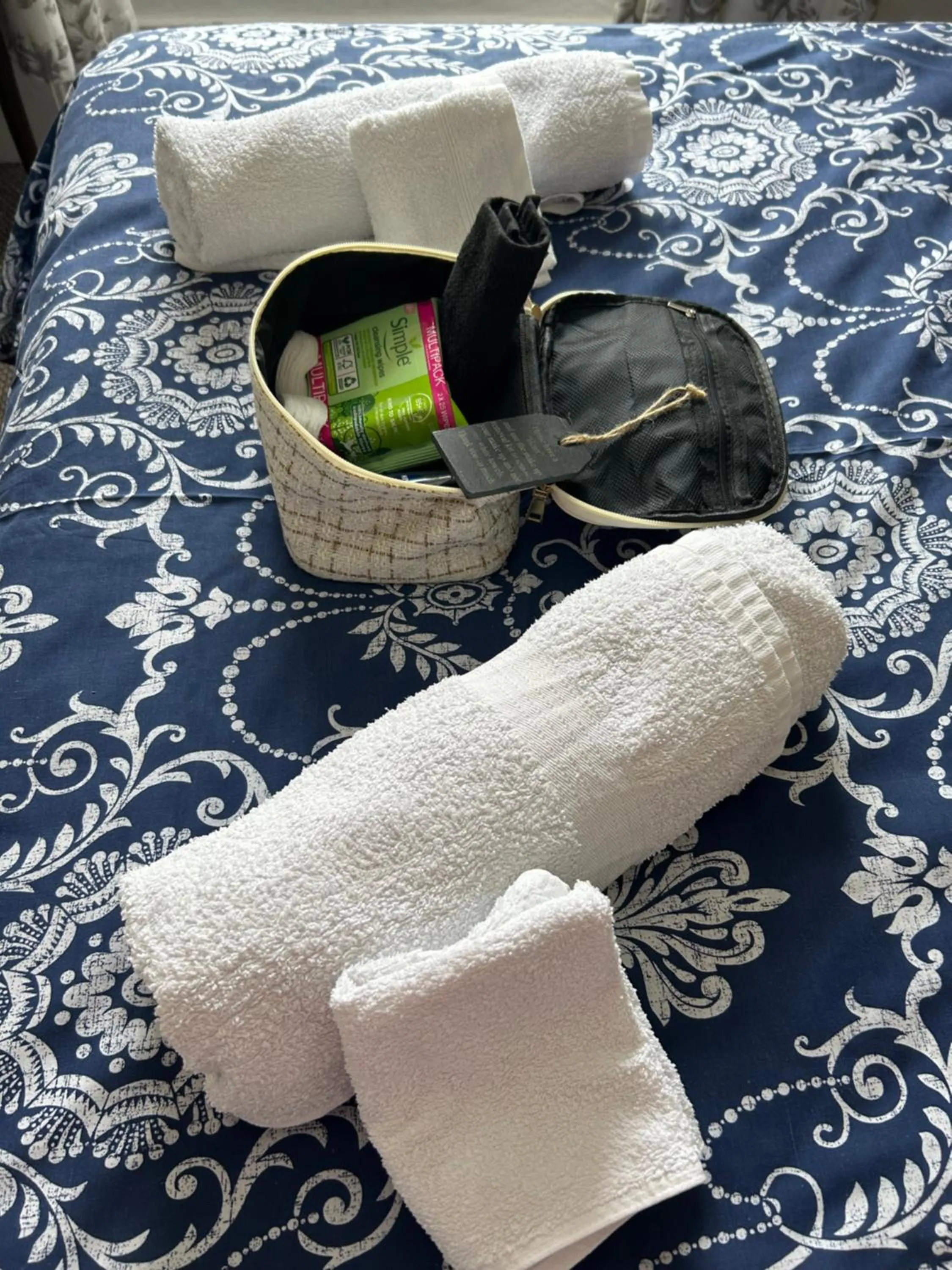 Bed in The Old Brasserie & Rooms @ no.8