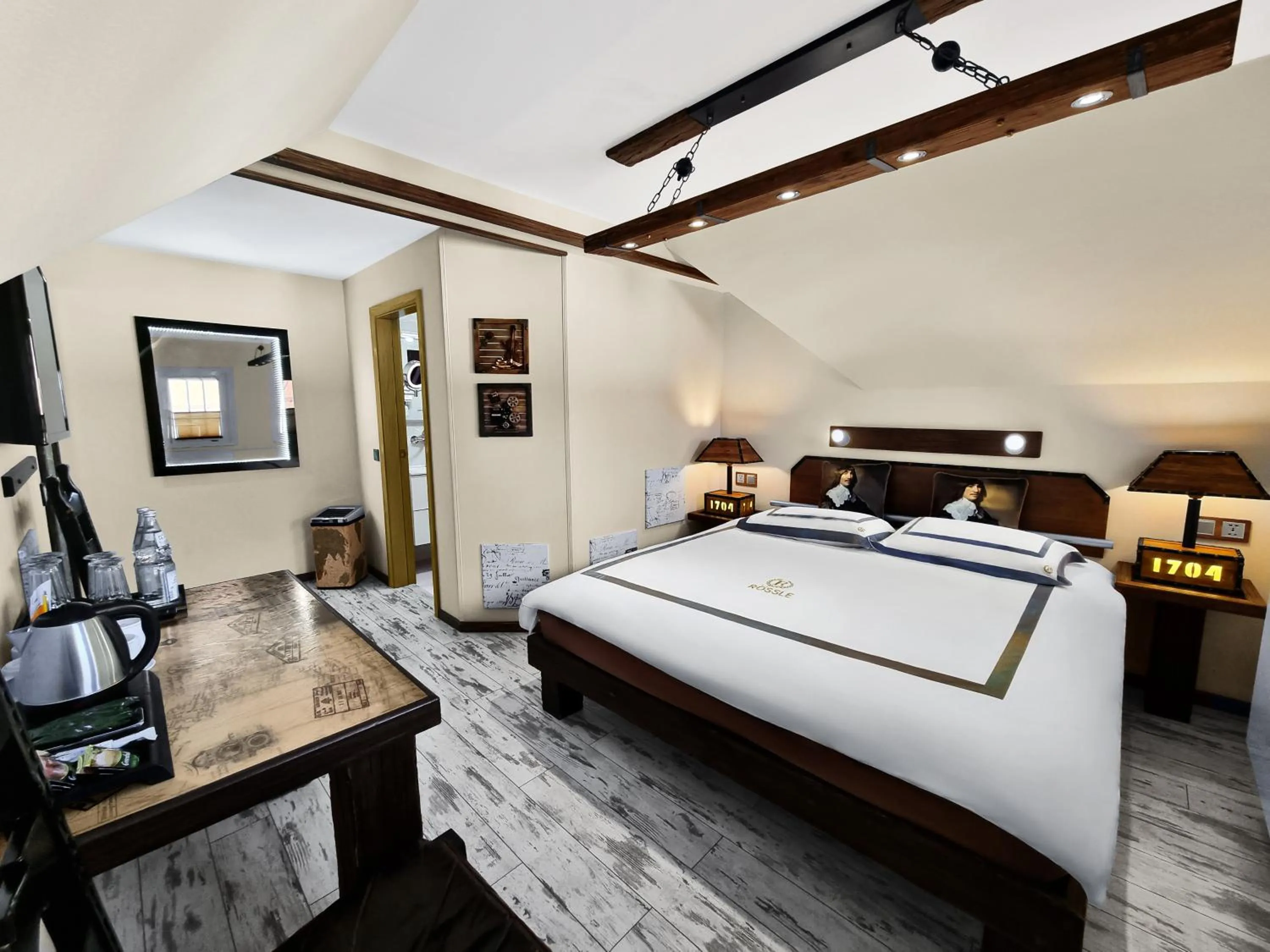 Photo of the whole room, Bed in Hotel Rössle