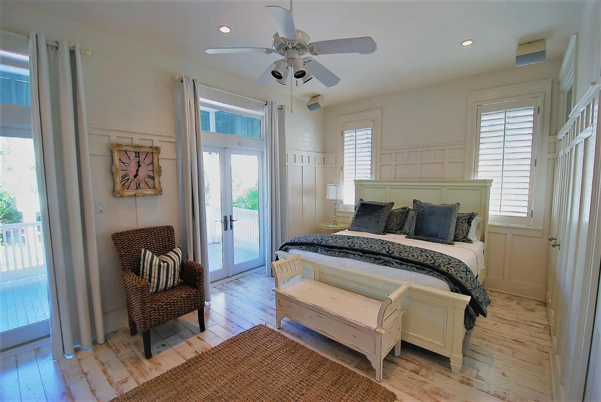 Bedroom, Bed in Bella Casa Home