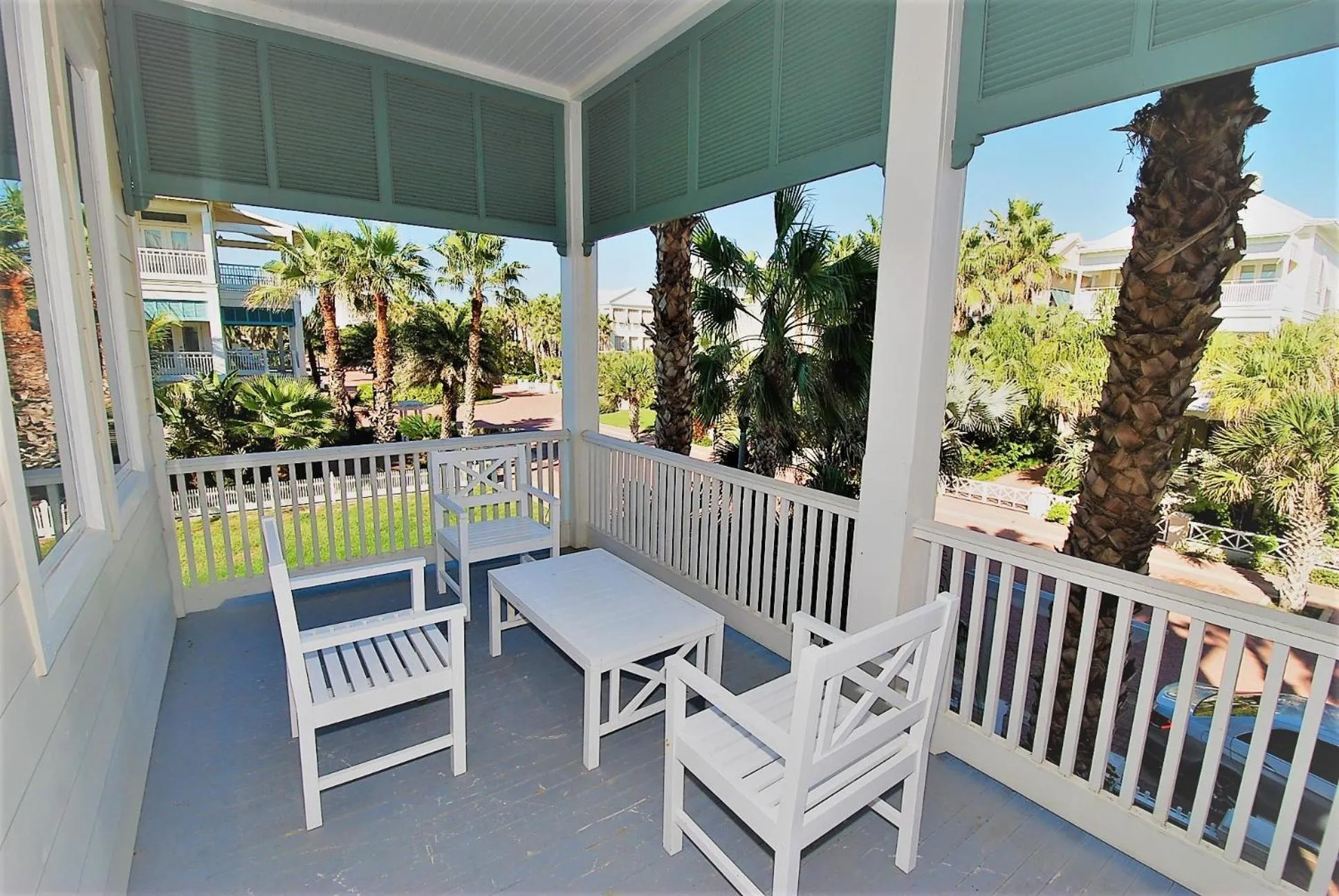 Balcony/Terrace in Bella Casa Home
