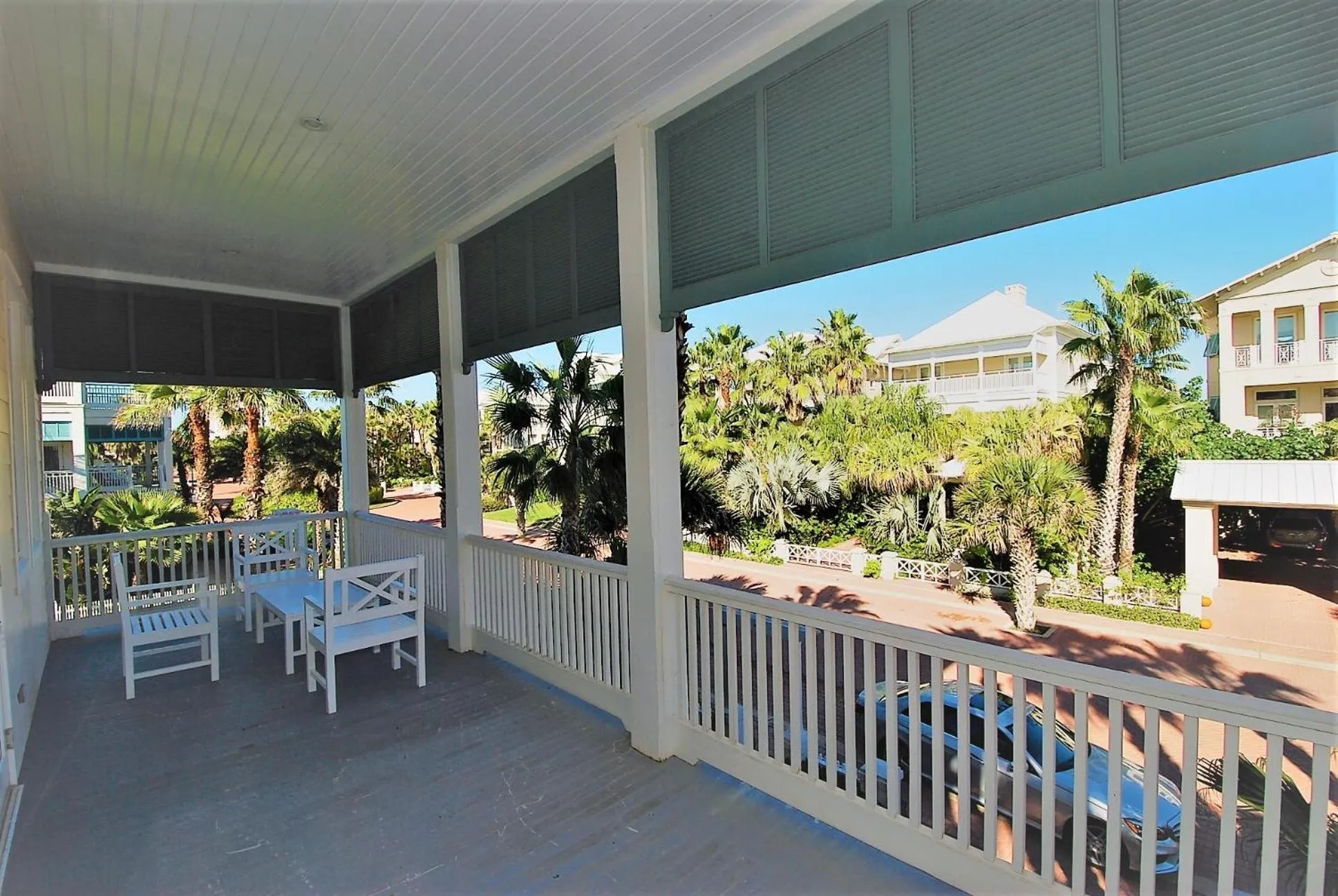 Balcony/Terrace in Bella Casa Home