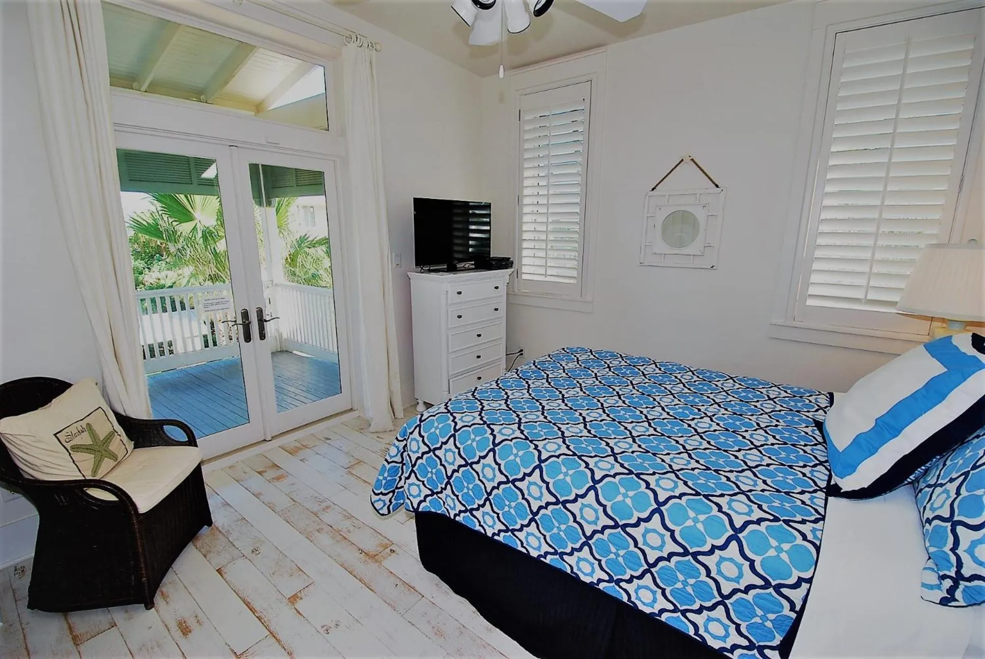 Bedroom, Bed in Bella Casa Home