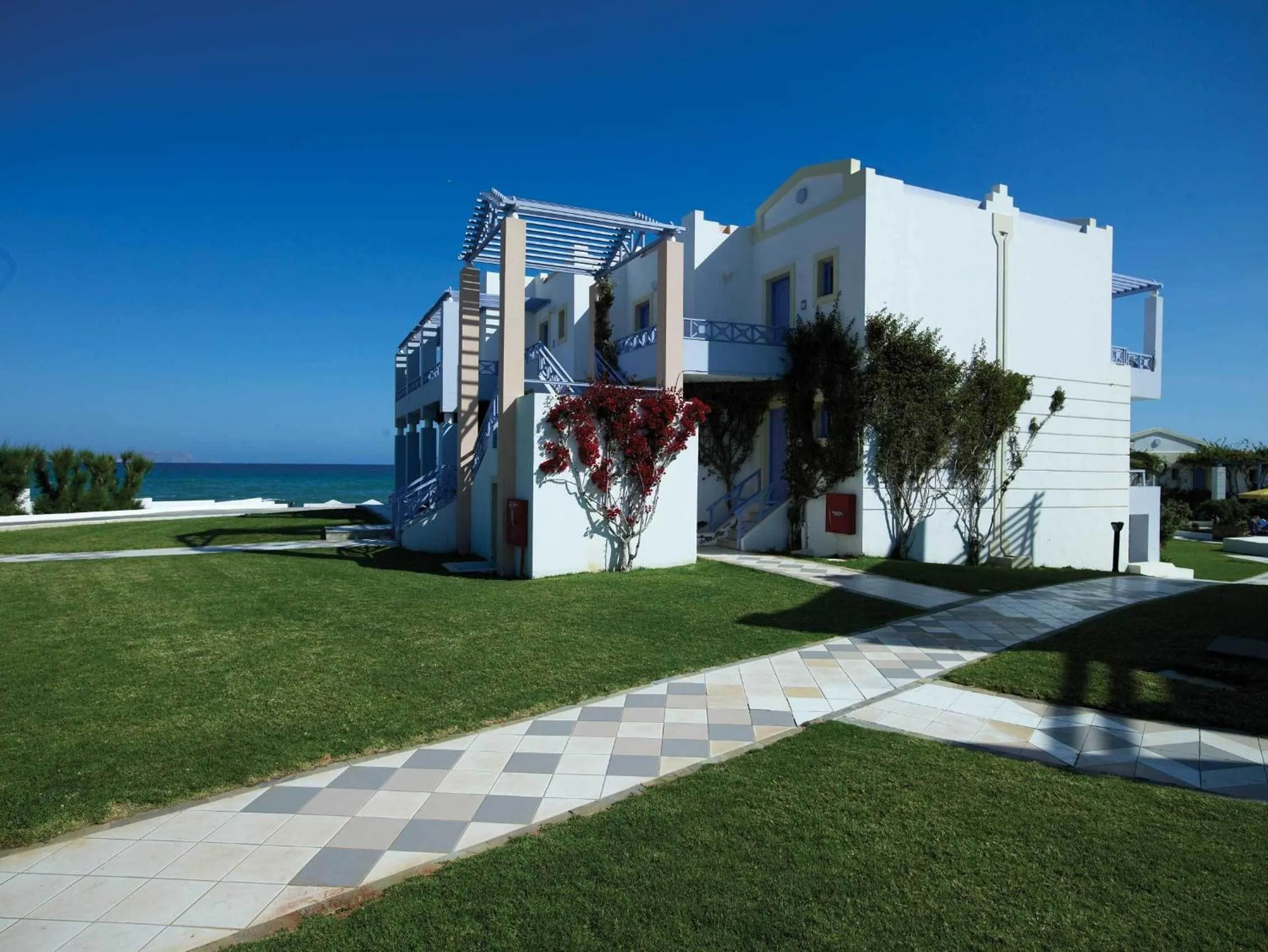 Property building in Serita Beach Hotel