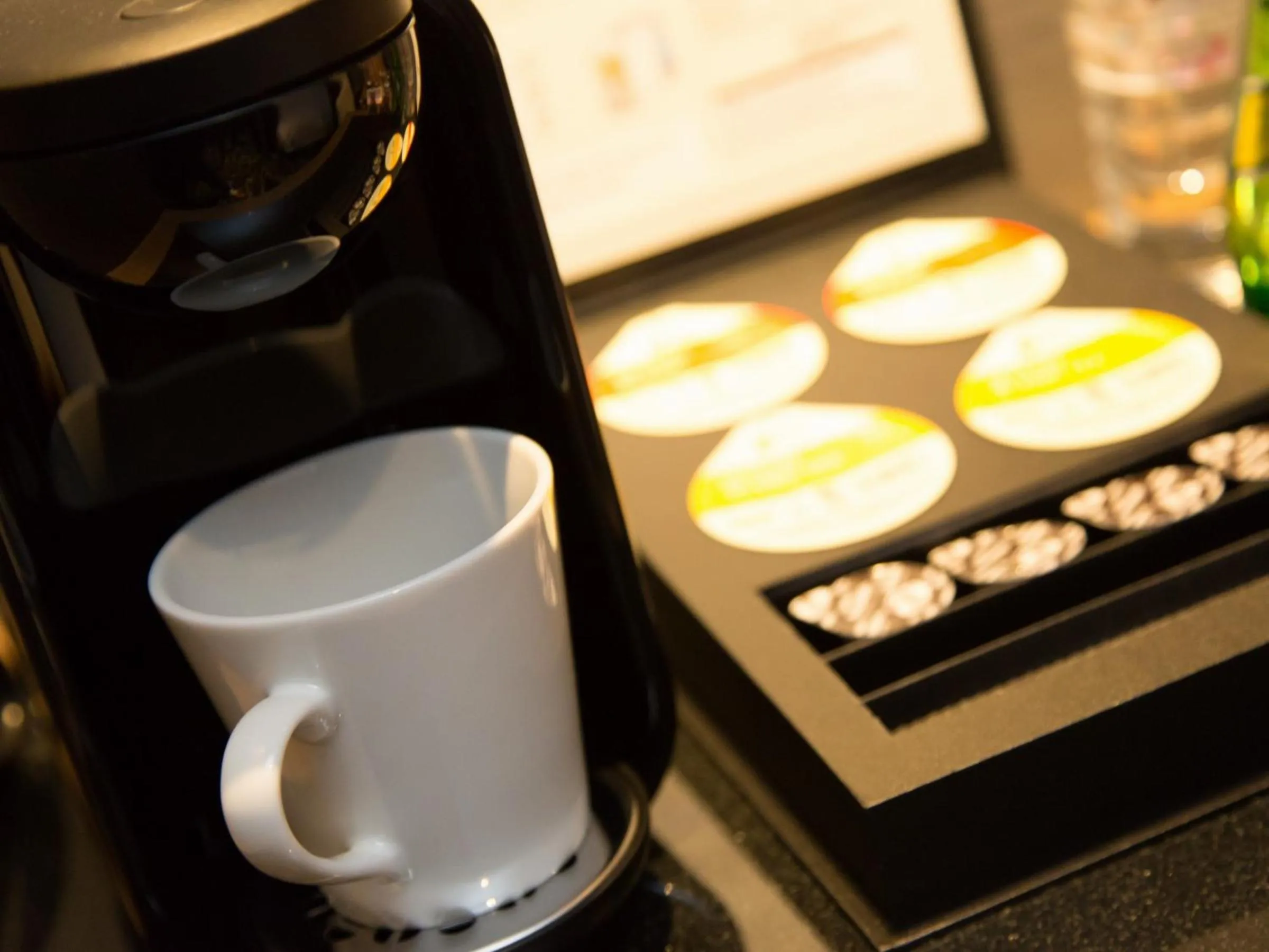 Coffee/tea facilities in Hotel Shiki Utsubo Park