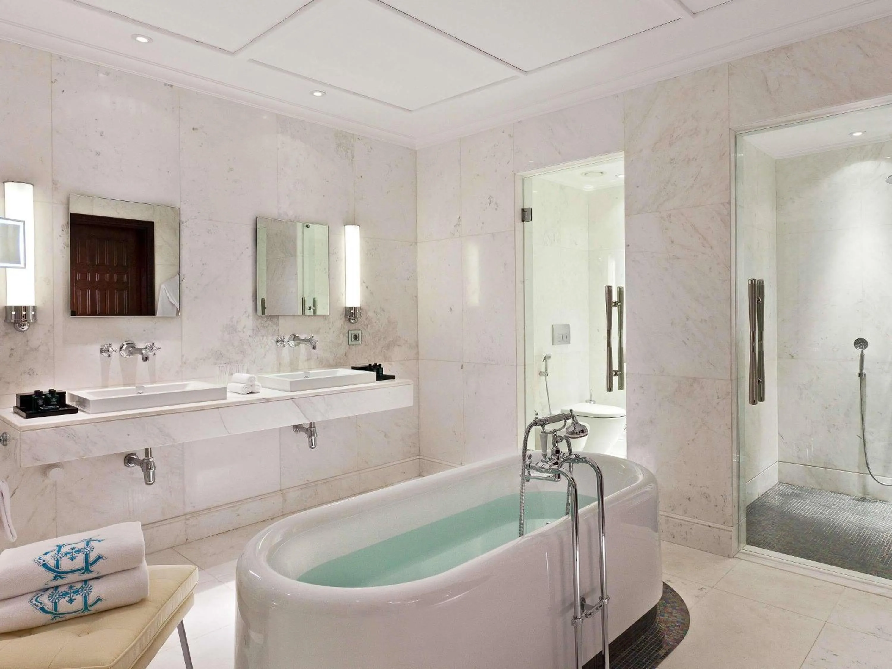 Bedroom in Sofitel Legend Old Cataract