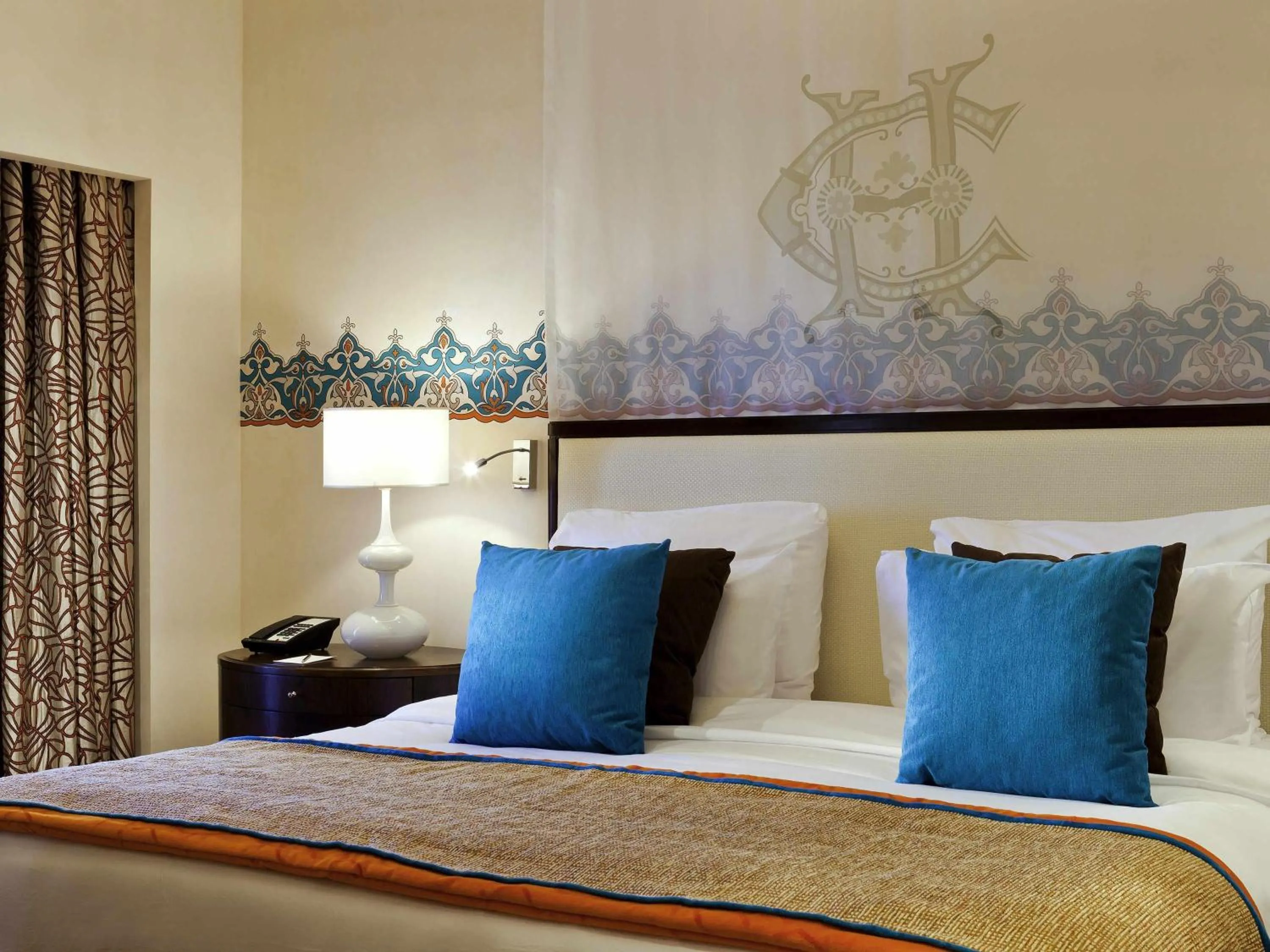 Bedroom, Bed in Sofitel Legend Old Cataract