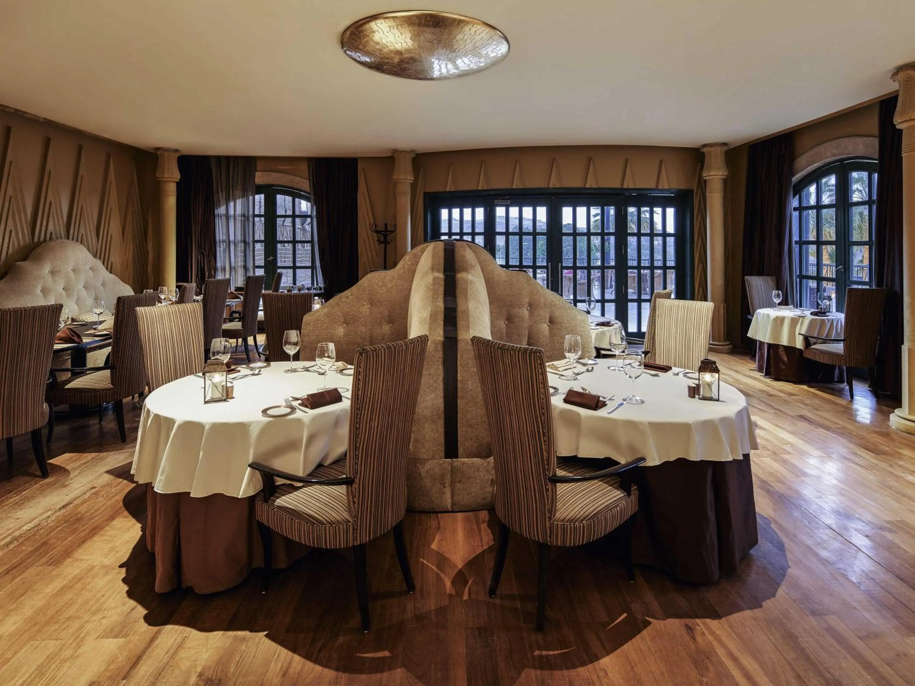 Restaurant/places to eat in Sofitel Legend Old Cataract