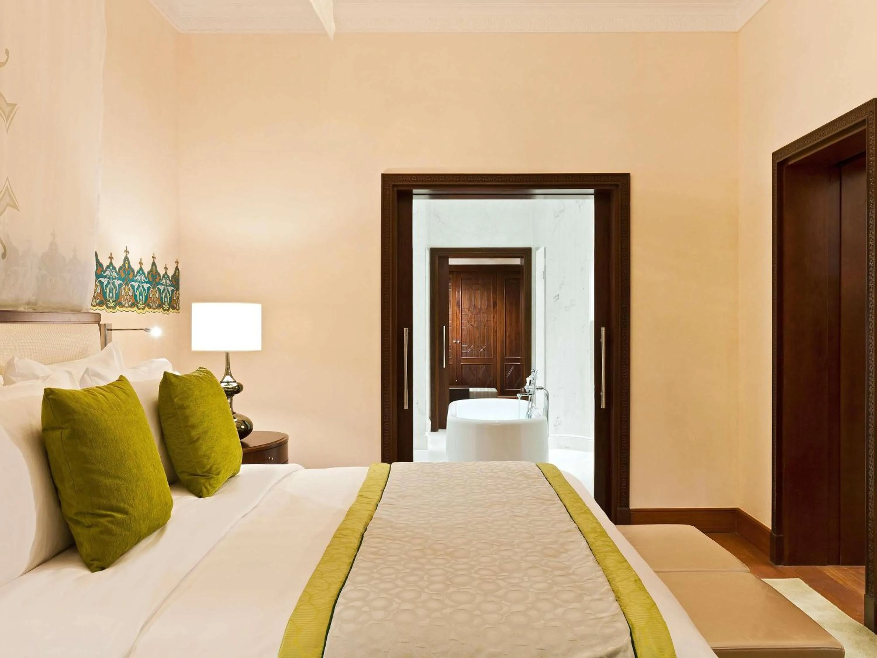 Bedroom, Bed in Sofitel Legend Old Cataract