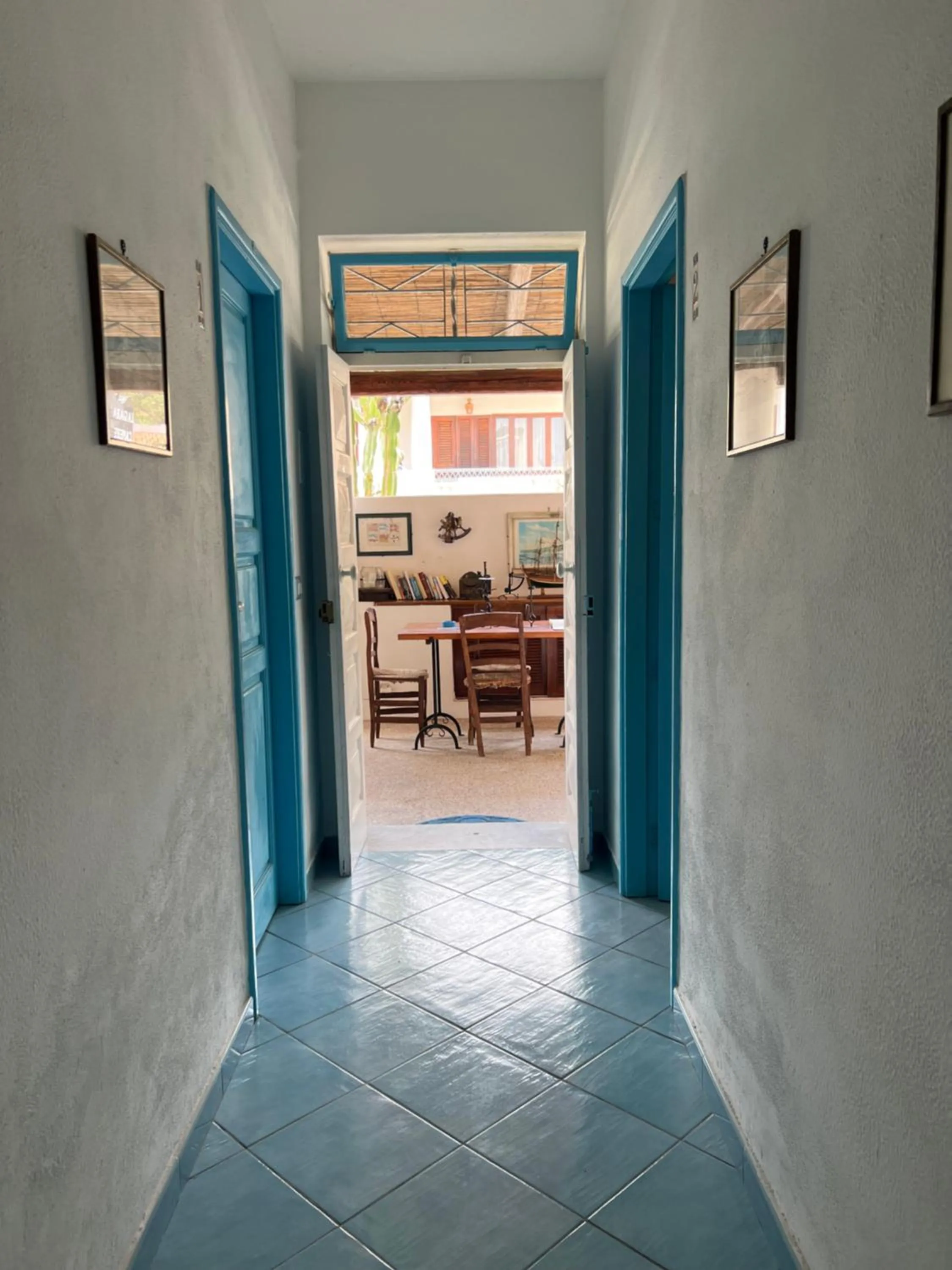 Inner courtyard view in La Giara