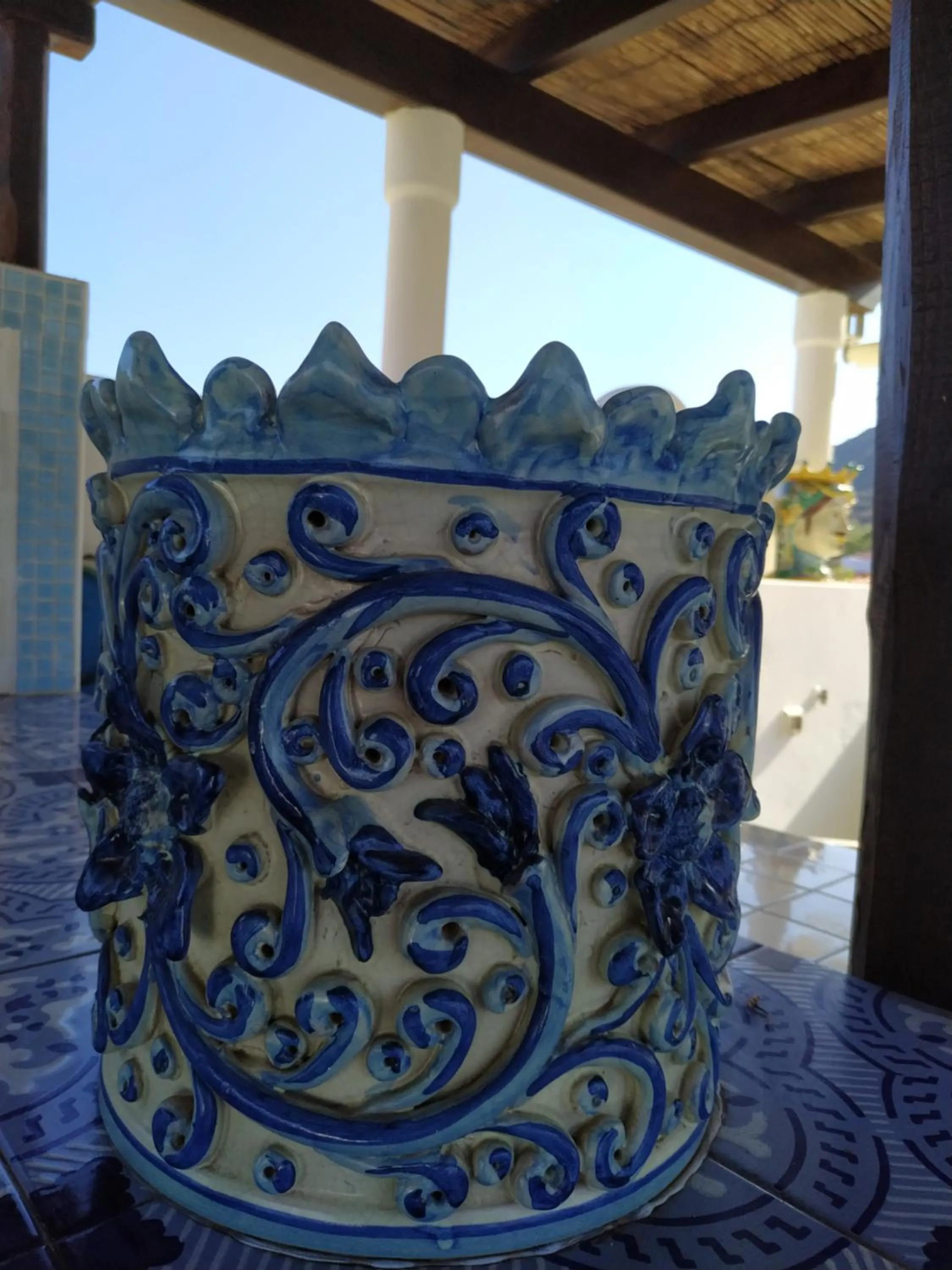 Decorative detail in La Giara