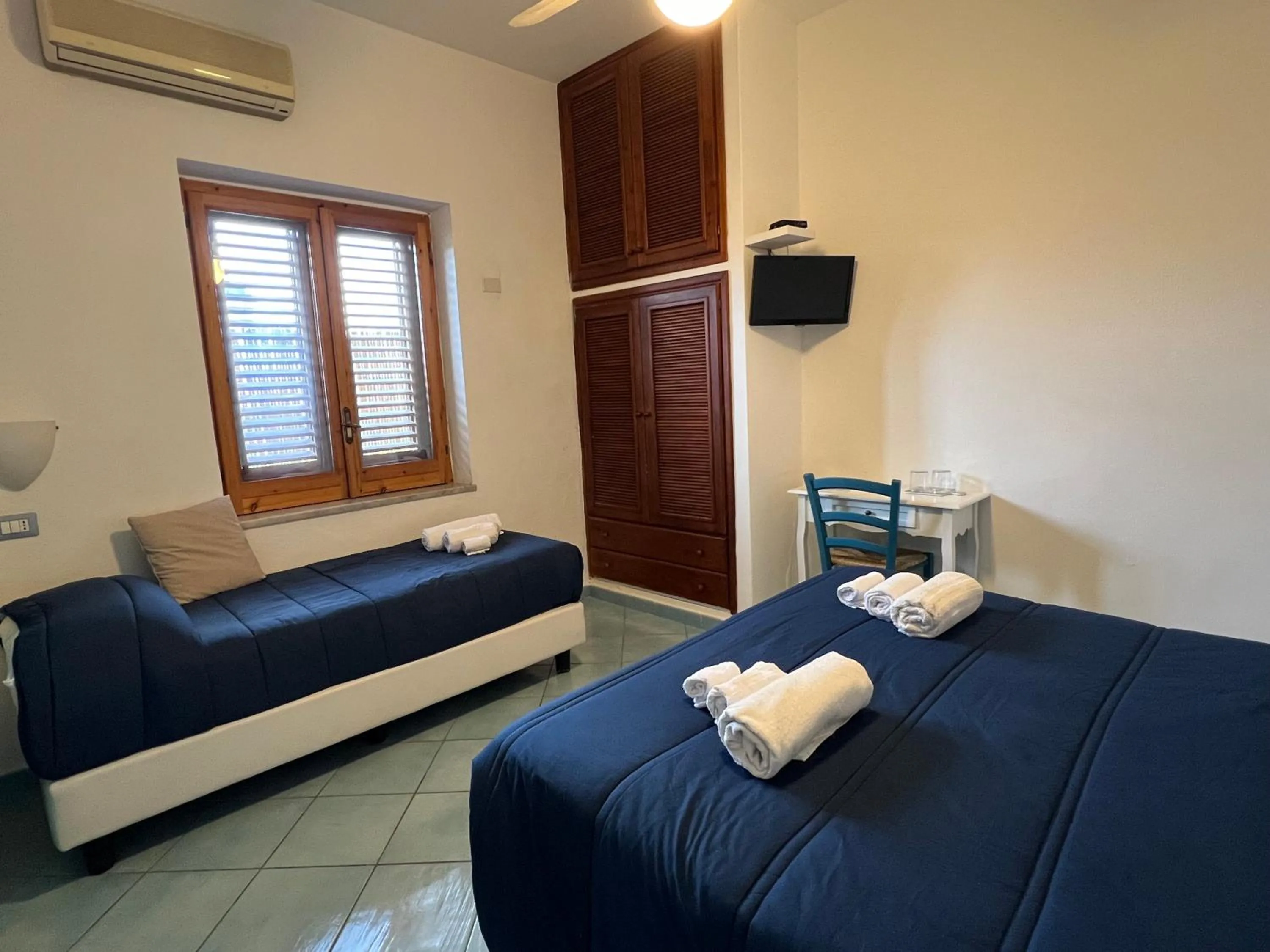 Photo of the whole room in La Giara