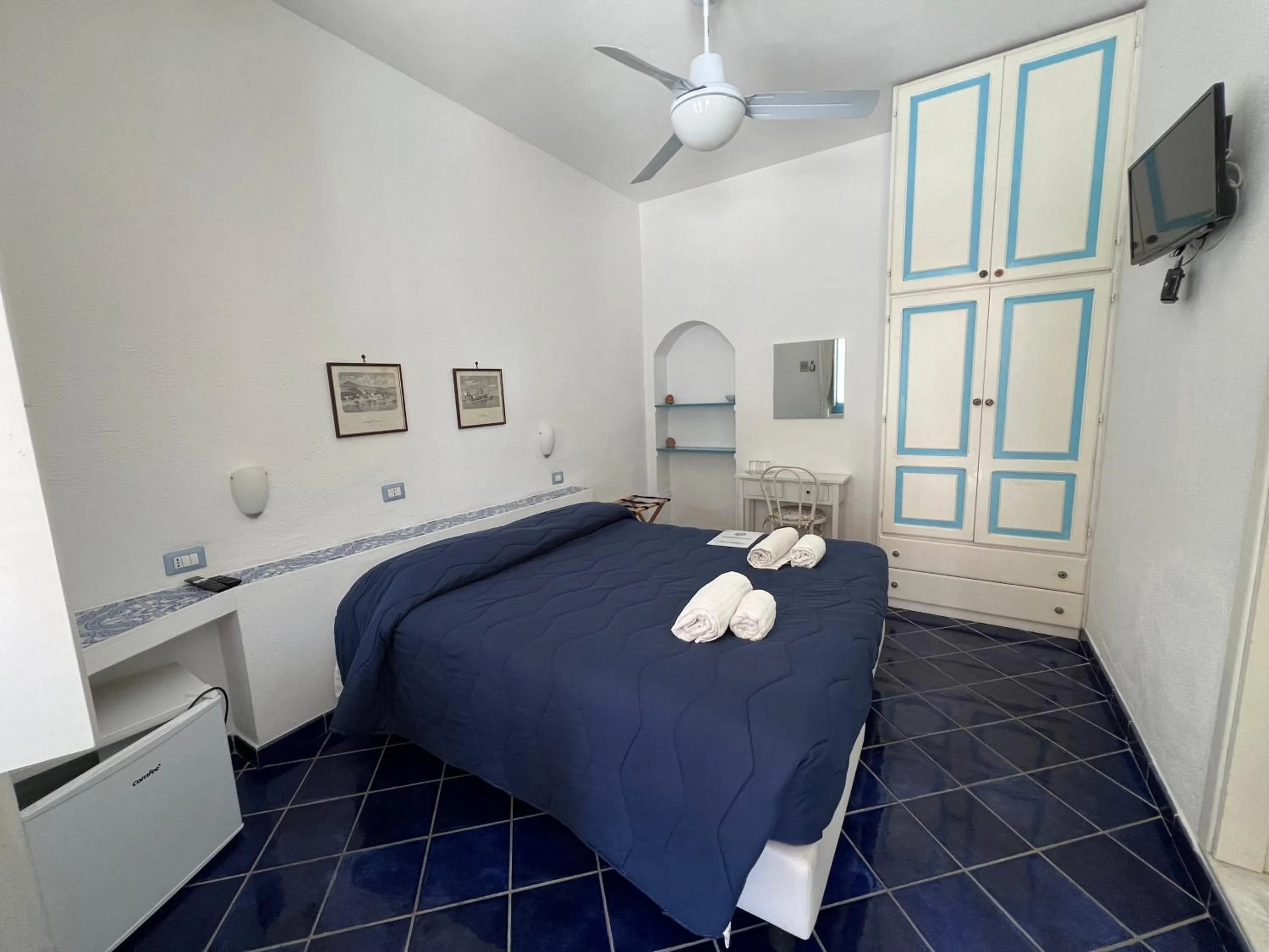 Photo of the whole room in La Giara