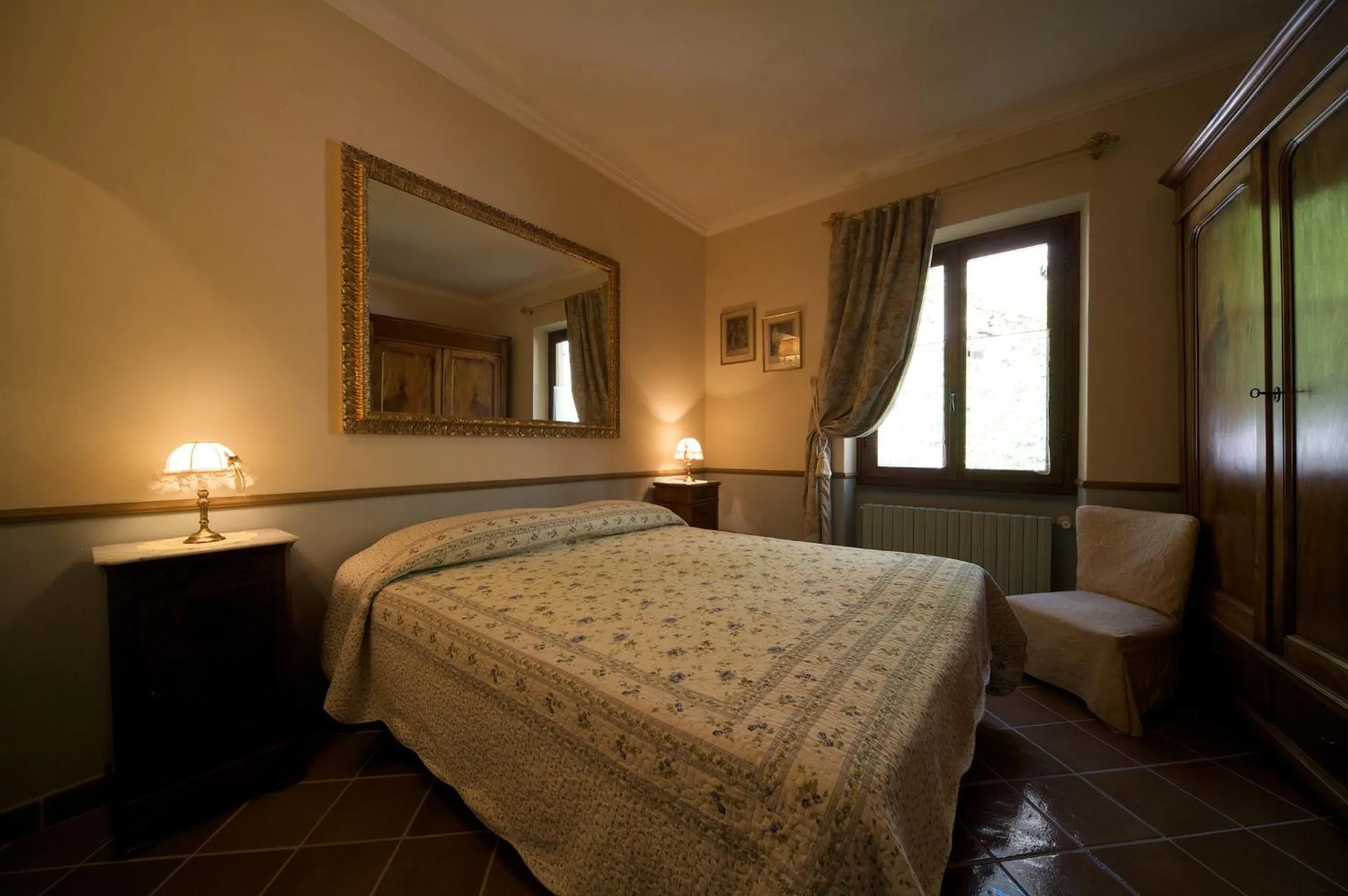 Photo of the whole room, Bed in La Casa dei Nonni Castelbianco